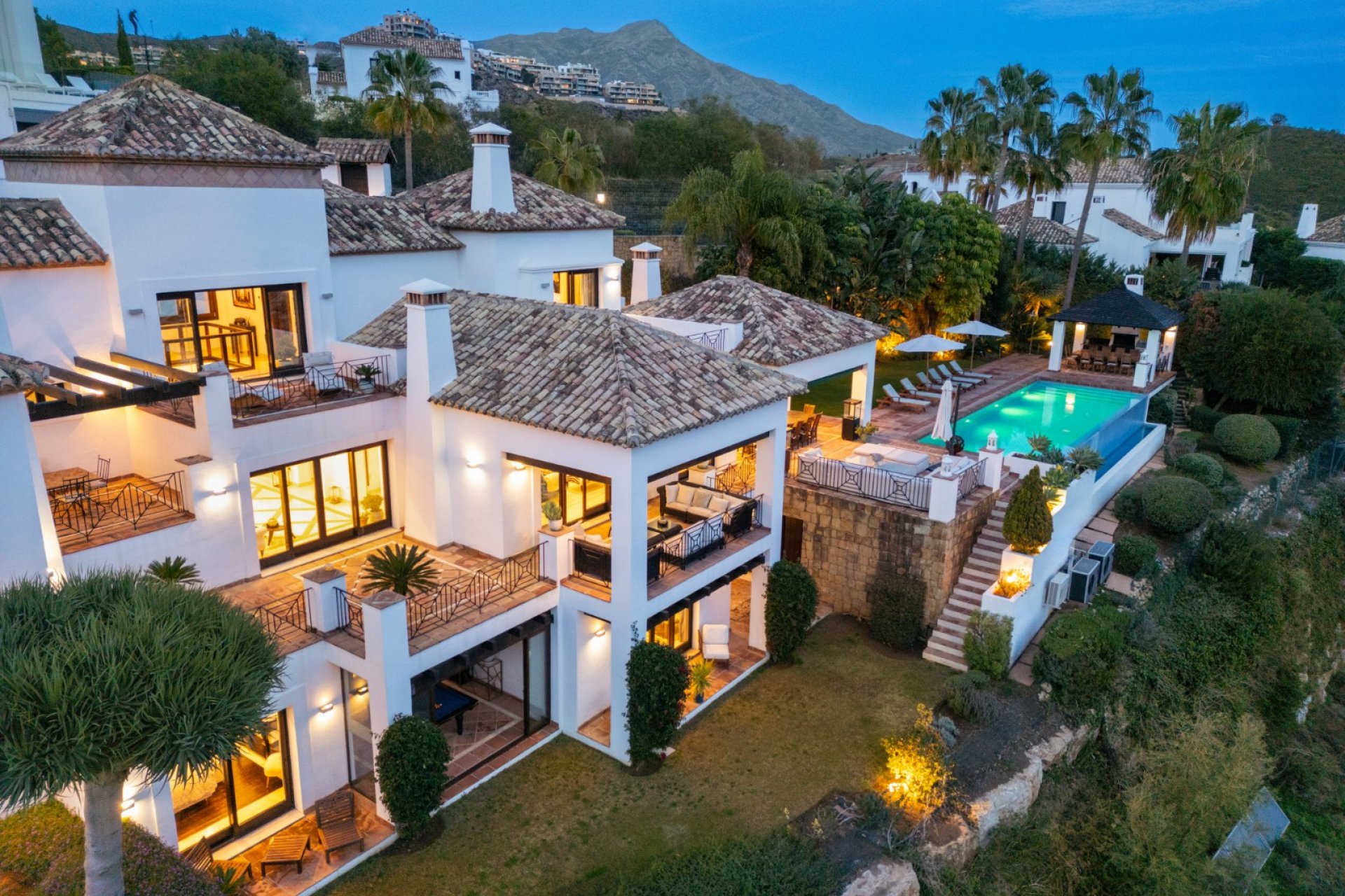 Resale - Villa - Benahavis - La Quinta