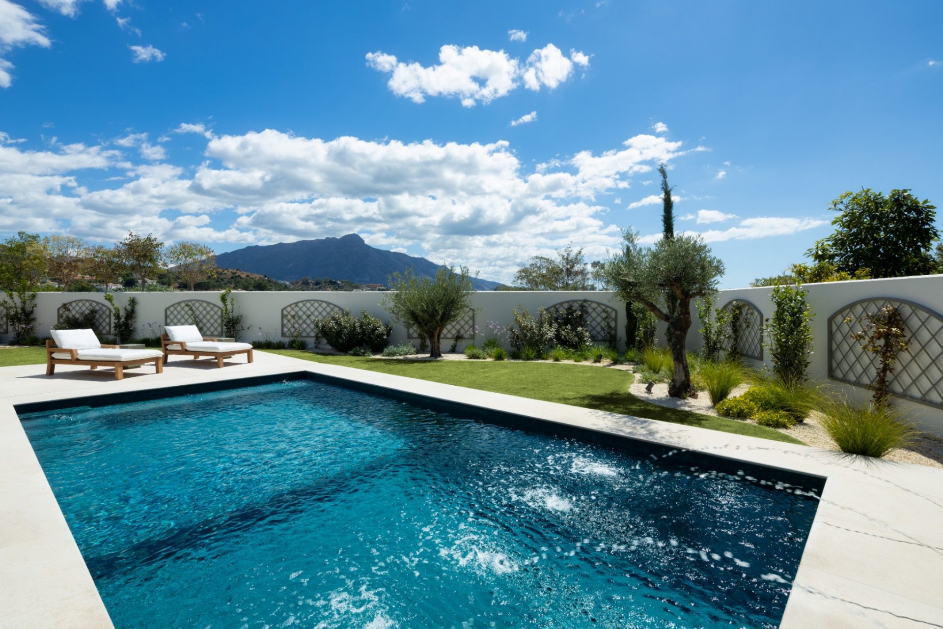 Resale - Villa - Benahavis - La Quinta