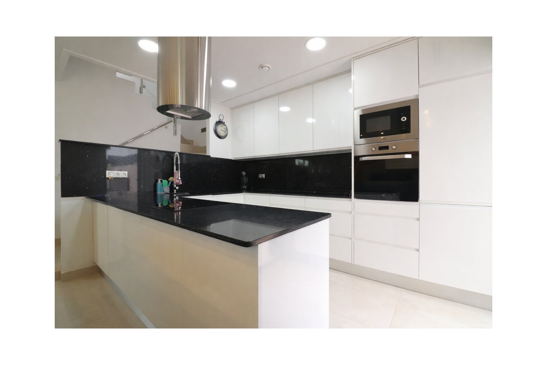 Resale - Villa - Benijofar