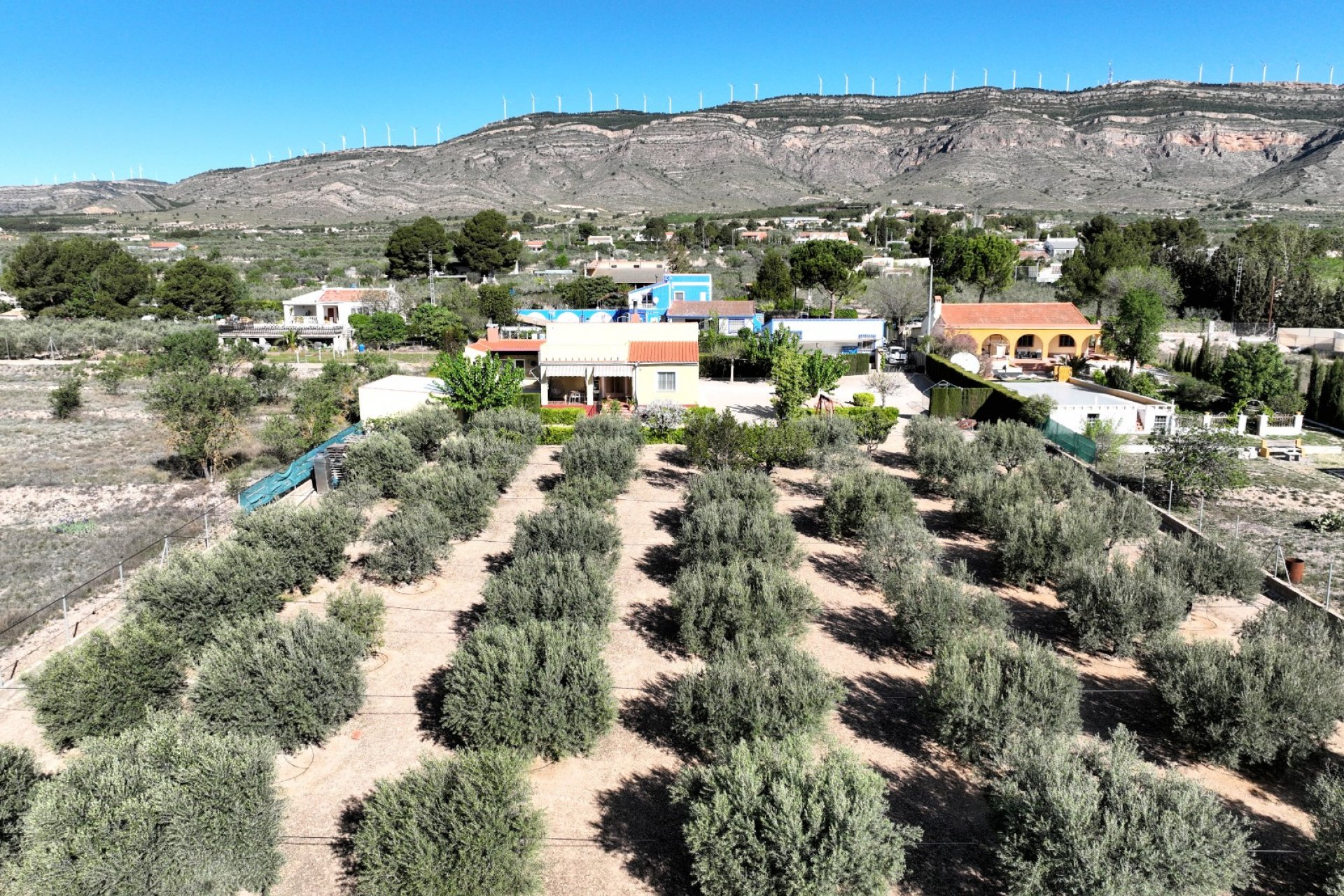 Resale - Villa - Caudete