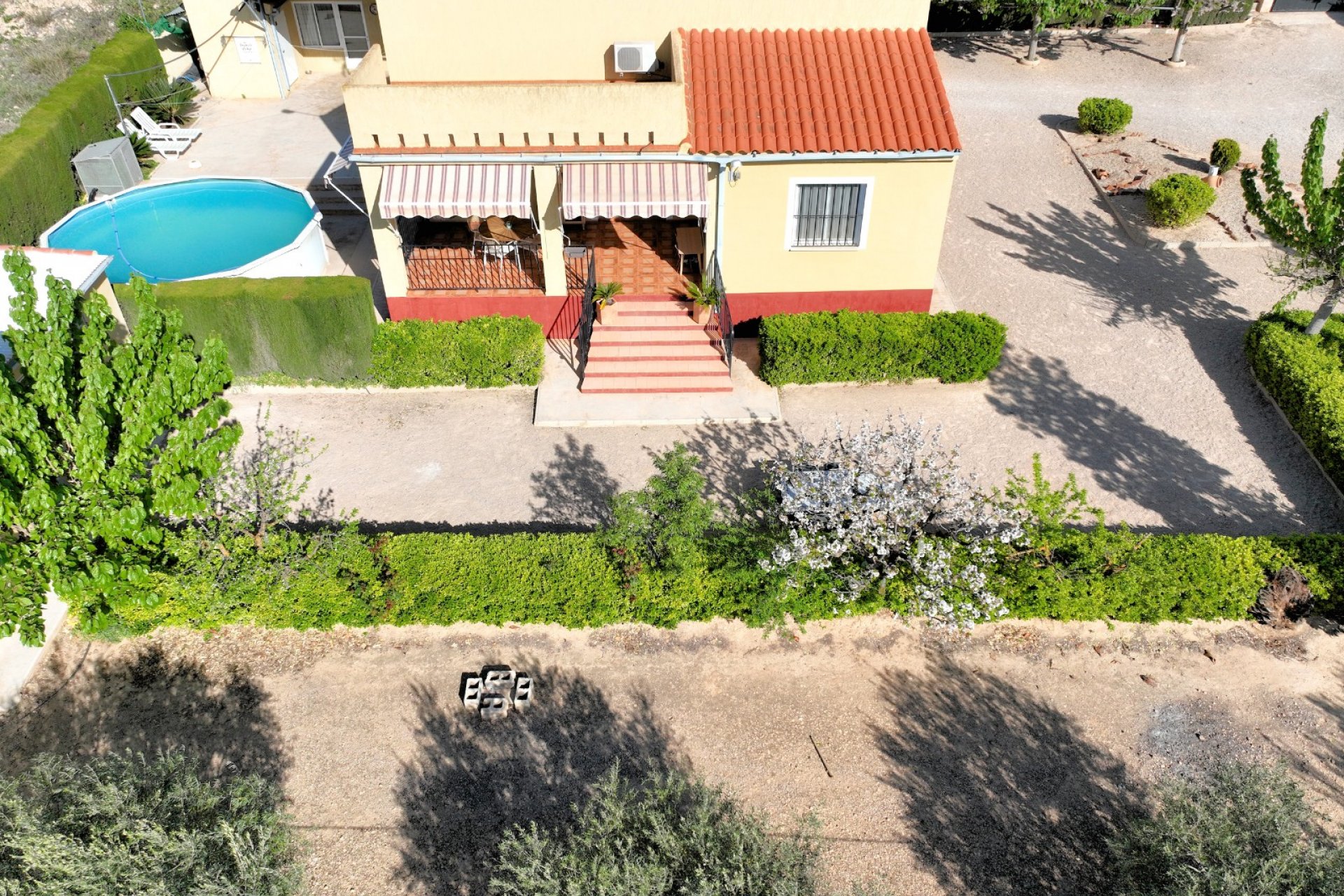 Resale - Villa - Caudete