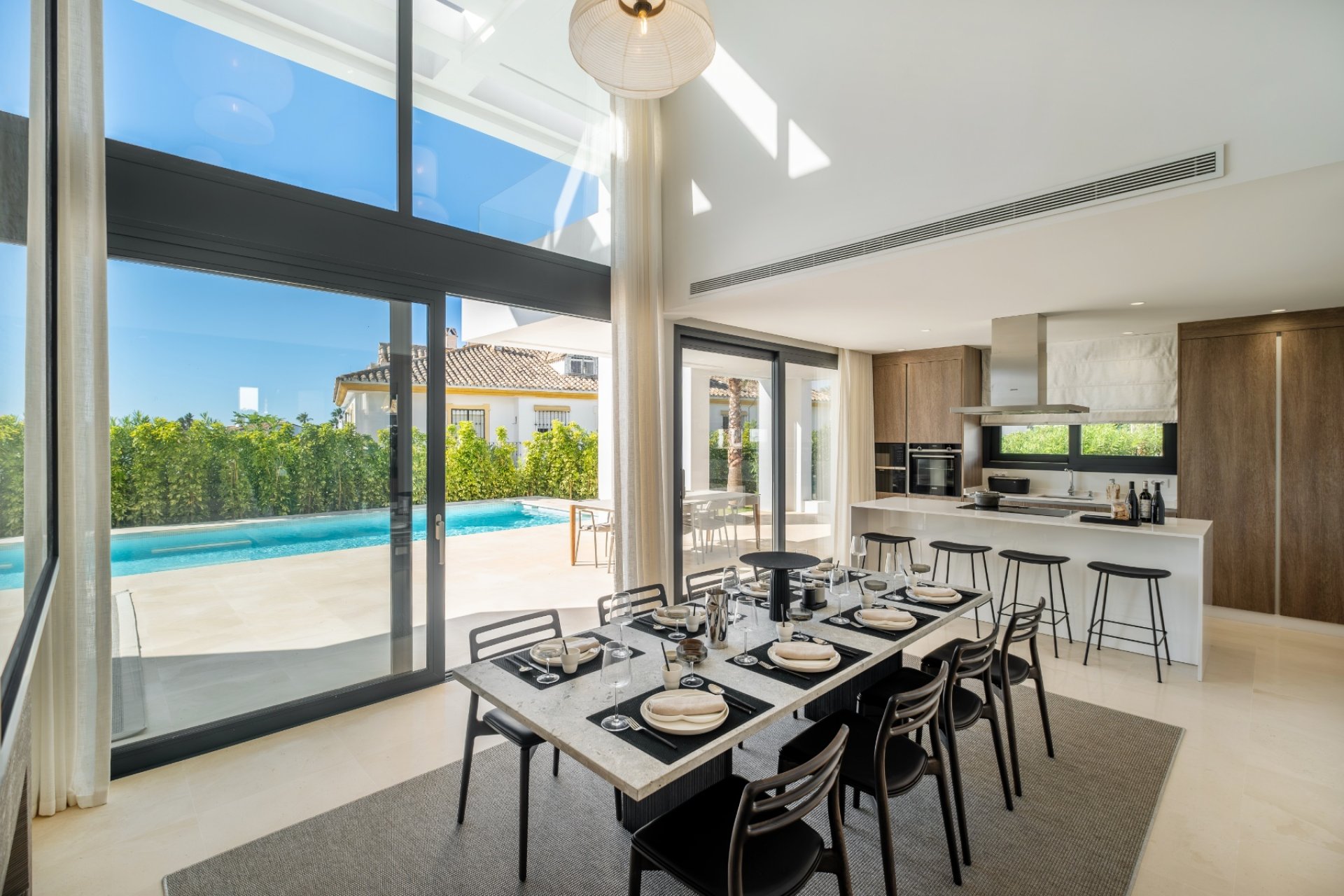 Resale - Villa - Estepona - El Paraíso