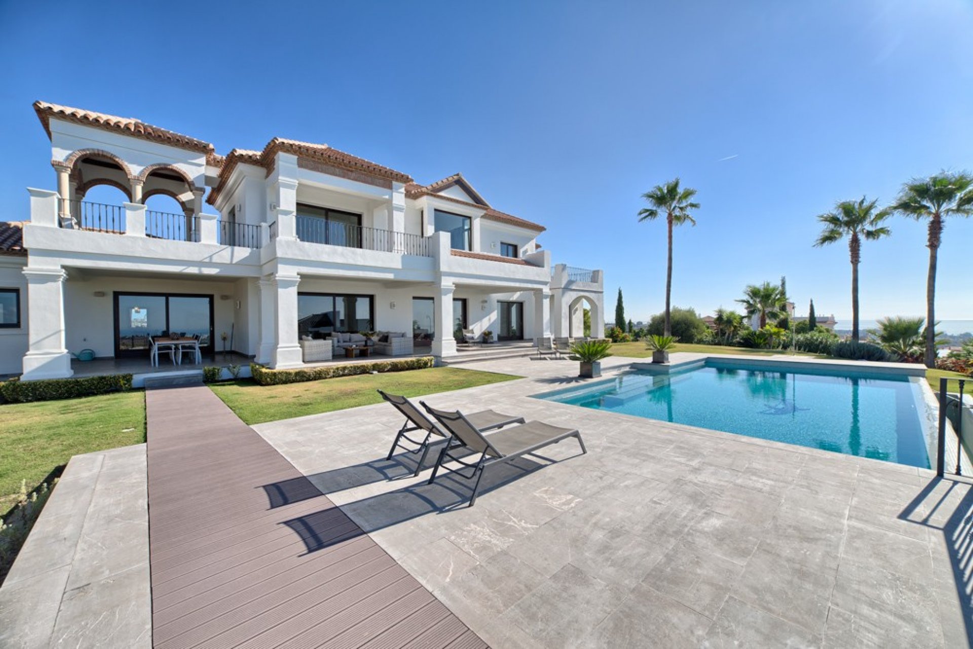 Resale - Villa - Estepona - Los Flamingos