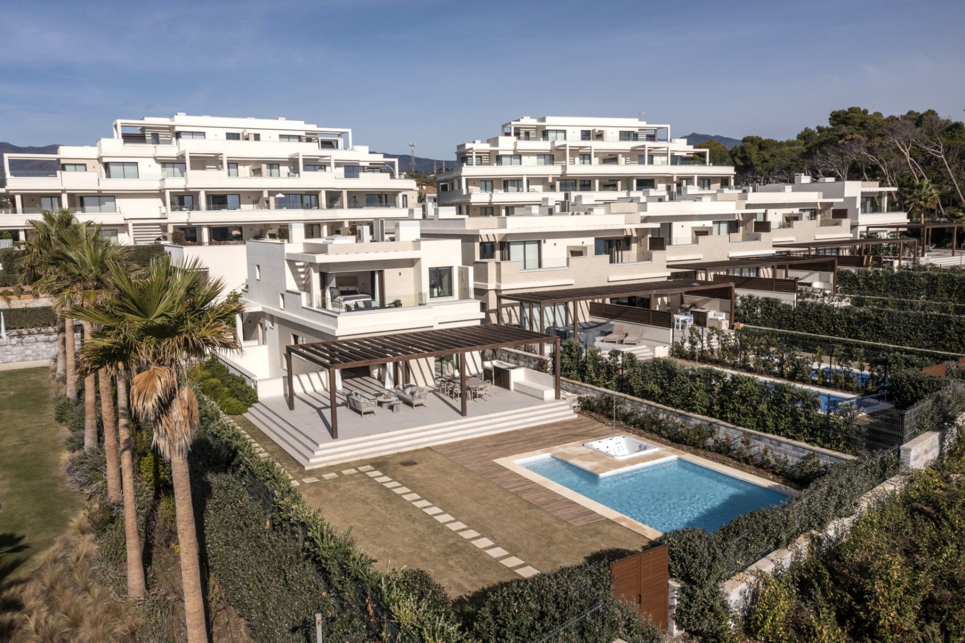 Resale - Villa - Estepona - New Golden Mile