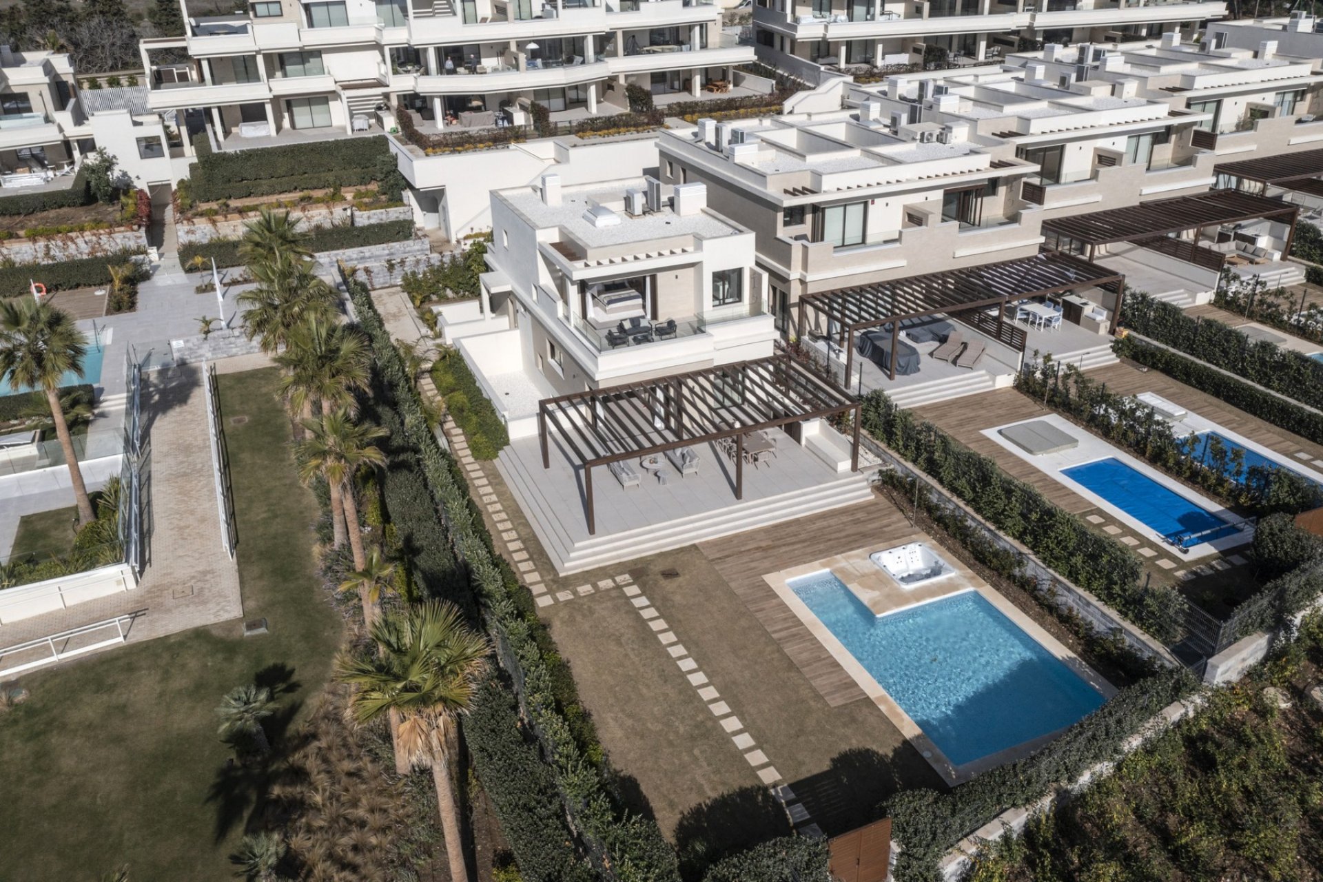 Resale - Villa - Estepona - New Golden Mile