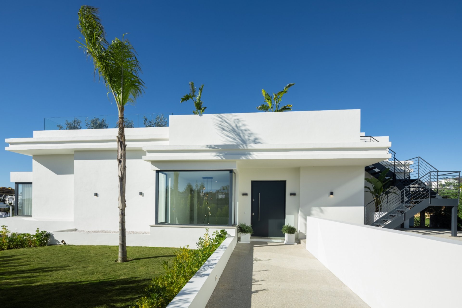 Resale - Villa - Estepona - Selwo