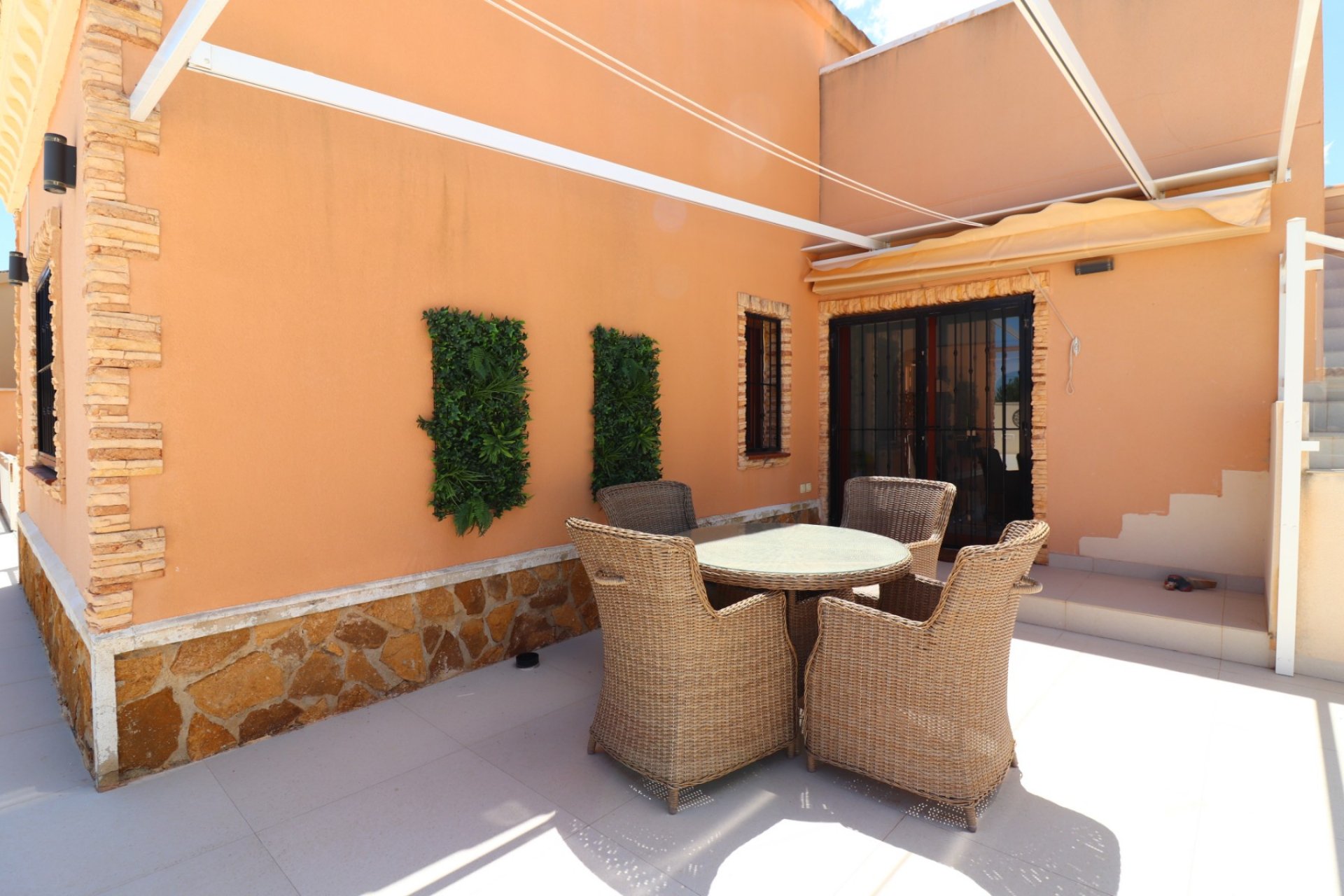 Resale - Villa - Formentera del Segura - Euroroda