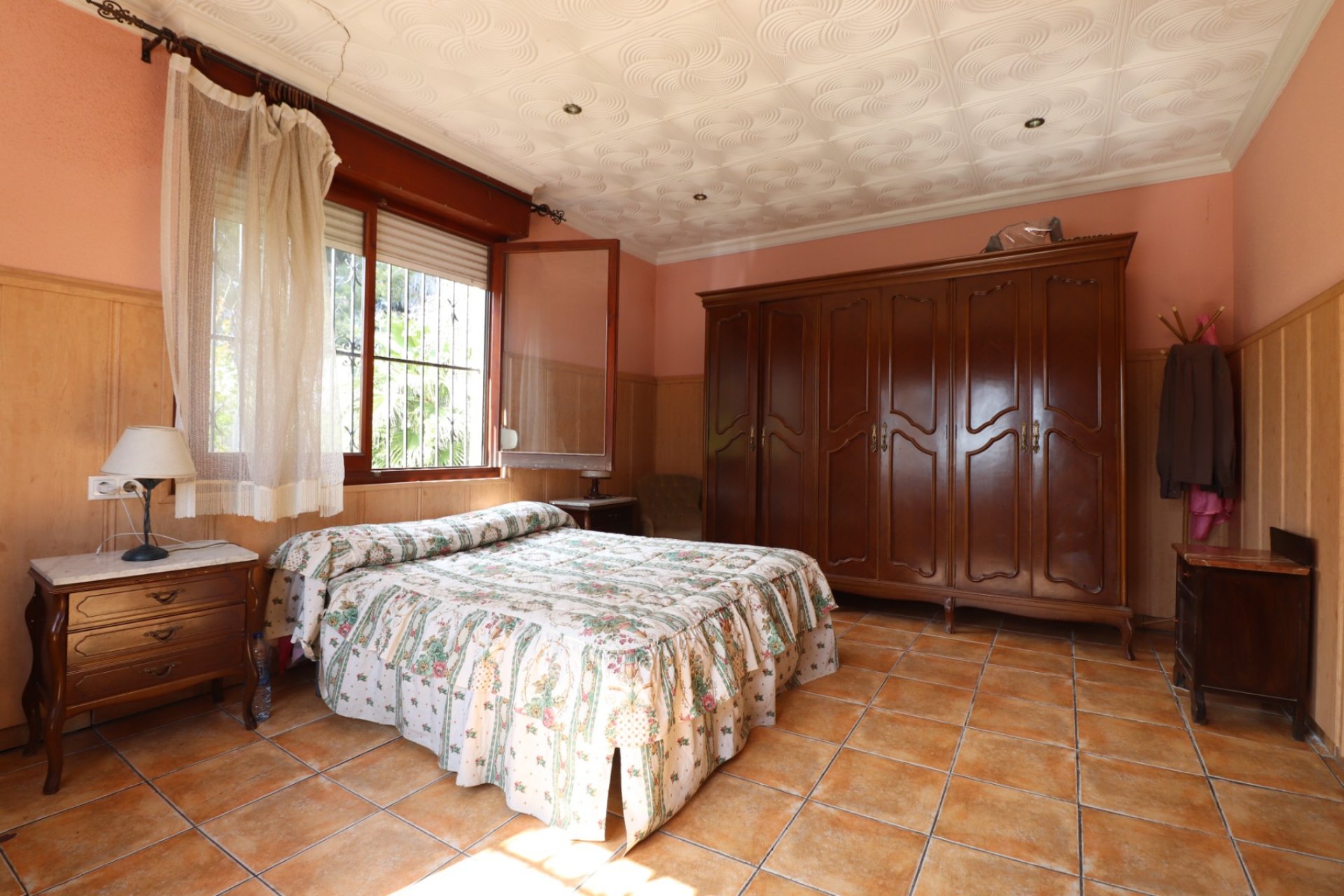 Resale - Villa - Heredades - Heradades