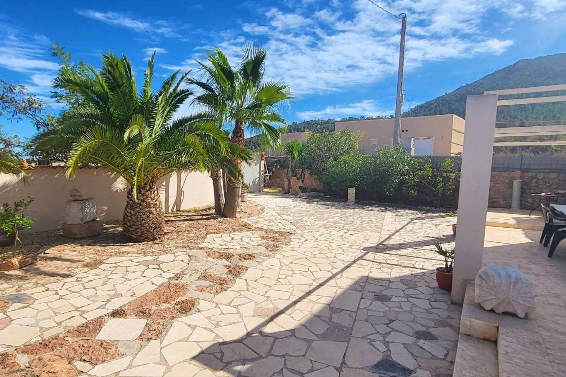 Resale - Villa - La Romana