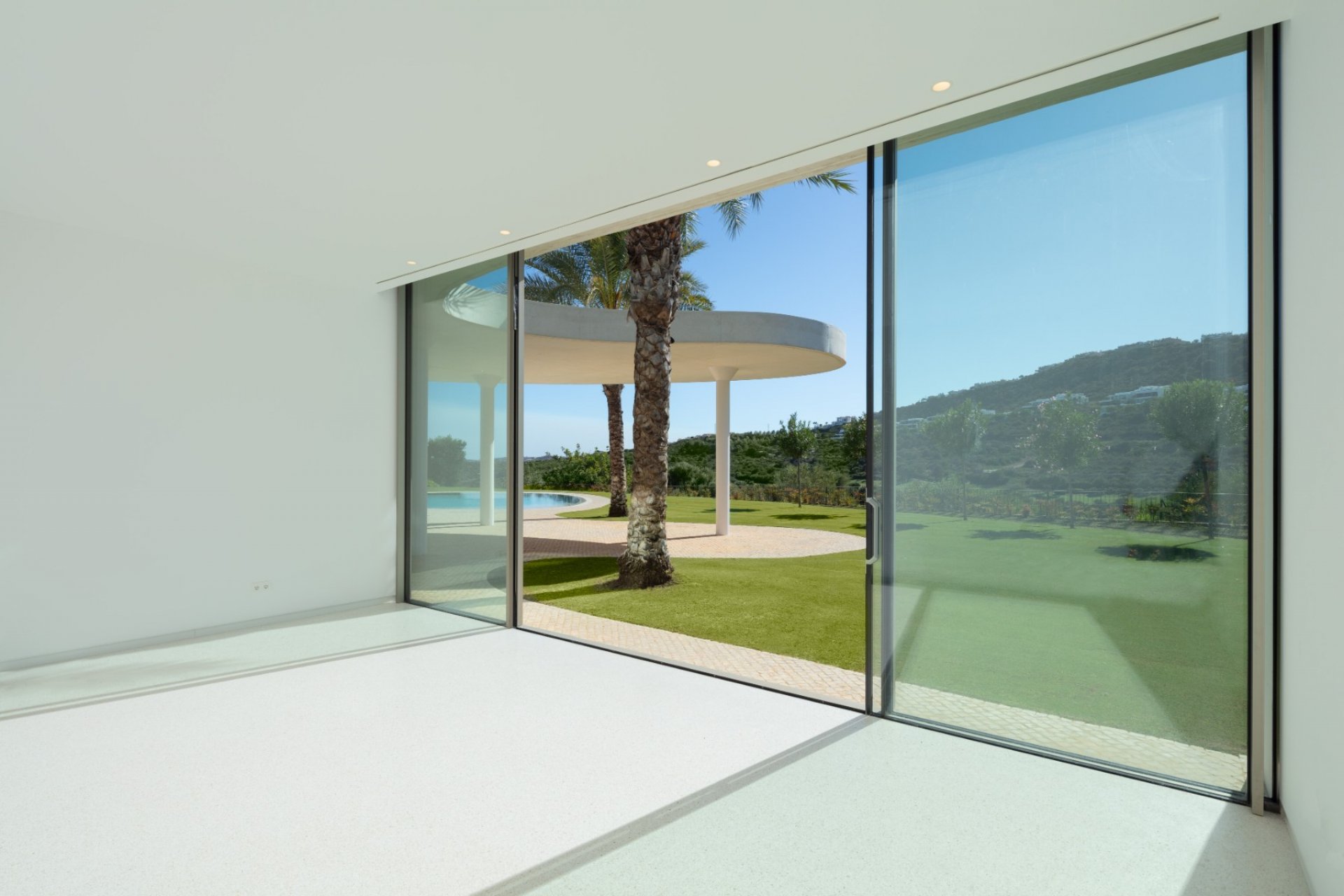 Resale - Villa - Malaga - Casares