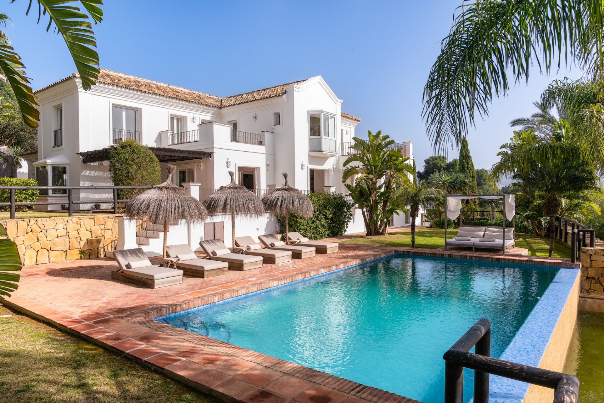 Resale - Villa - Marbella - Los Monteros