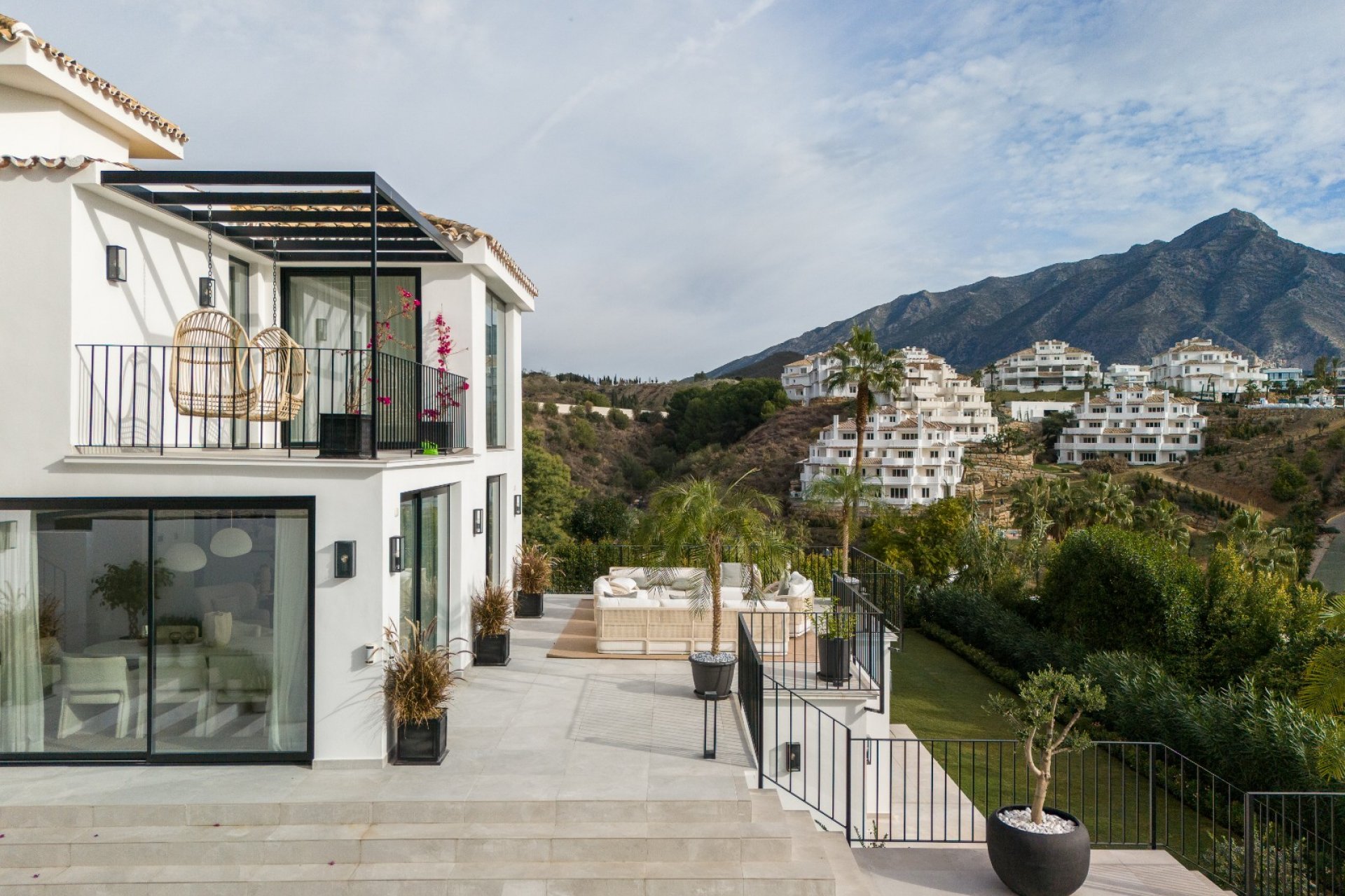 Resale - Villa - Marbella - Los Naranjos de Marbella