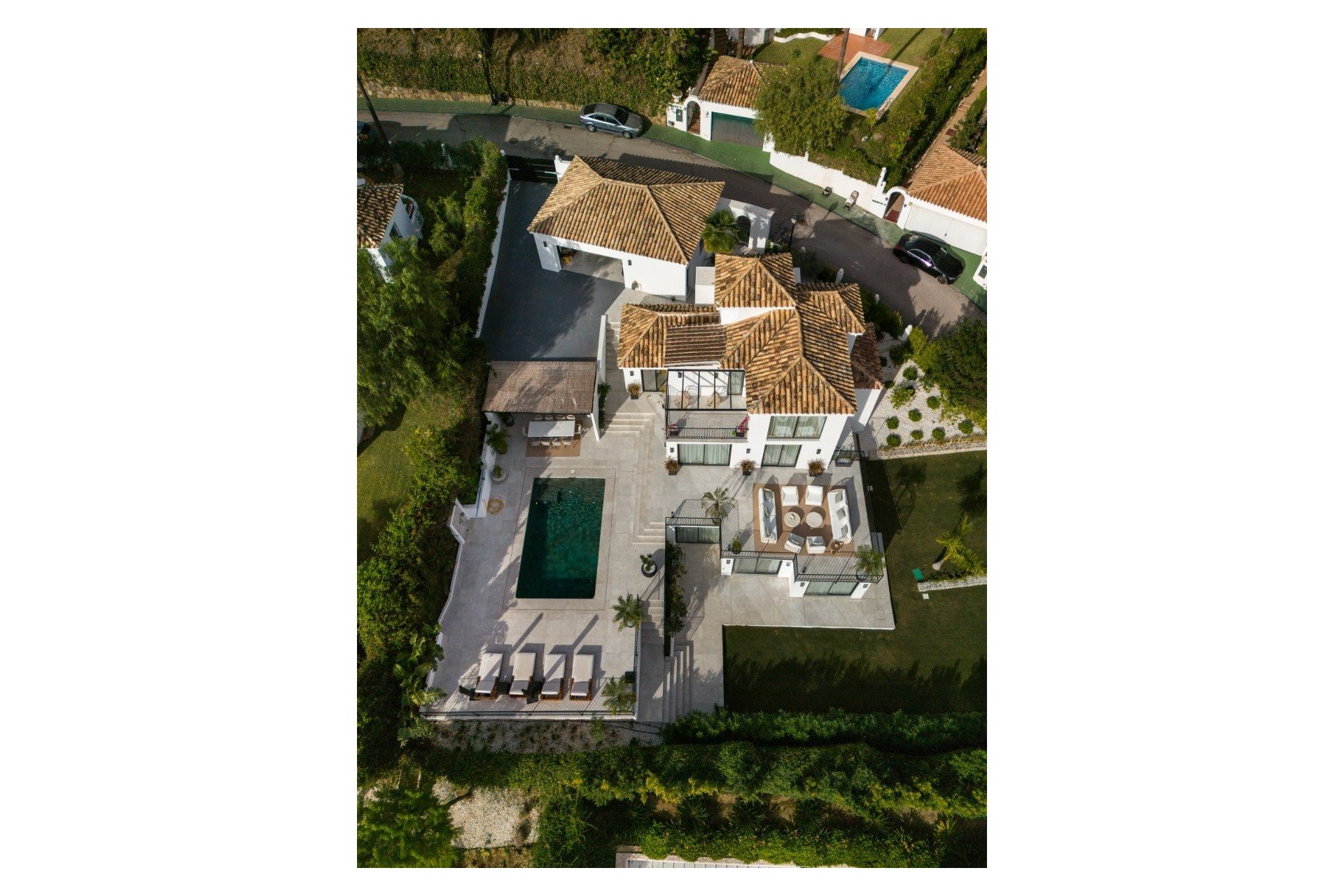 Resale - Villa - Marbella - Los Naranjos de Marbella