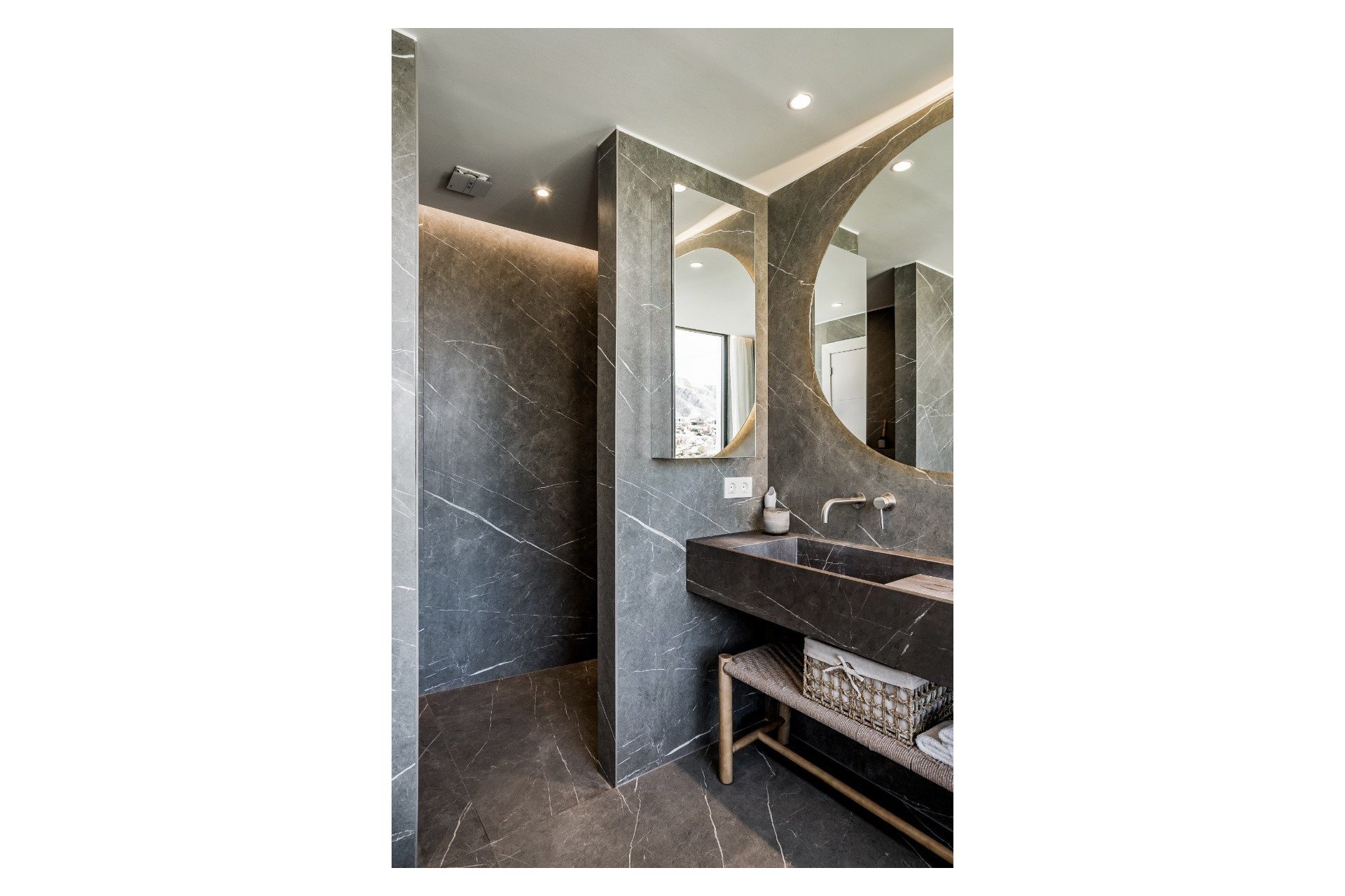 Resale - Villa - Marbella - Los Naranjos de Marbella