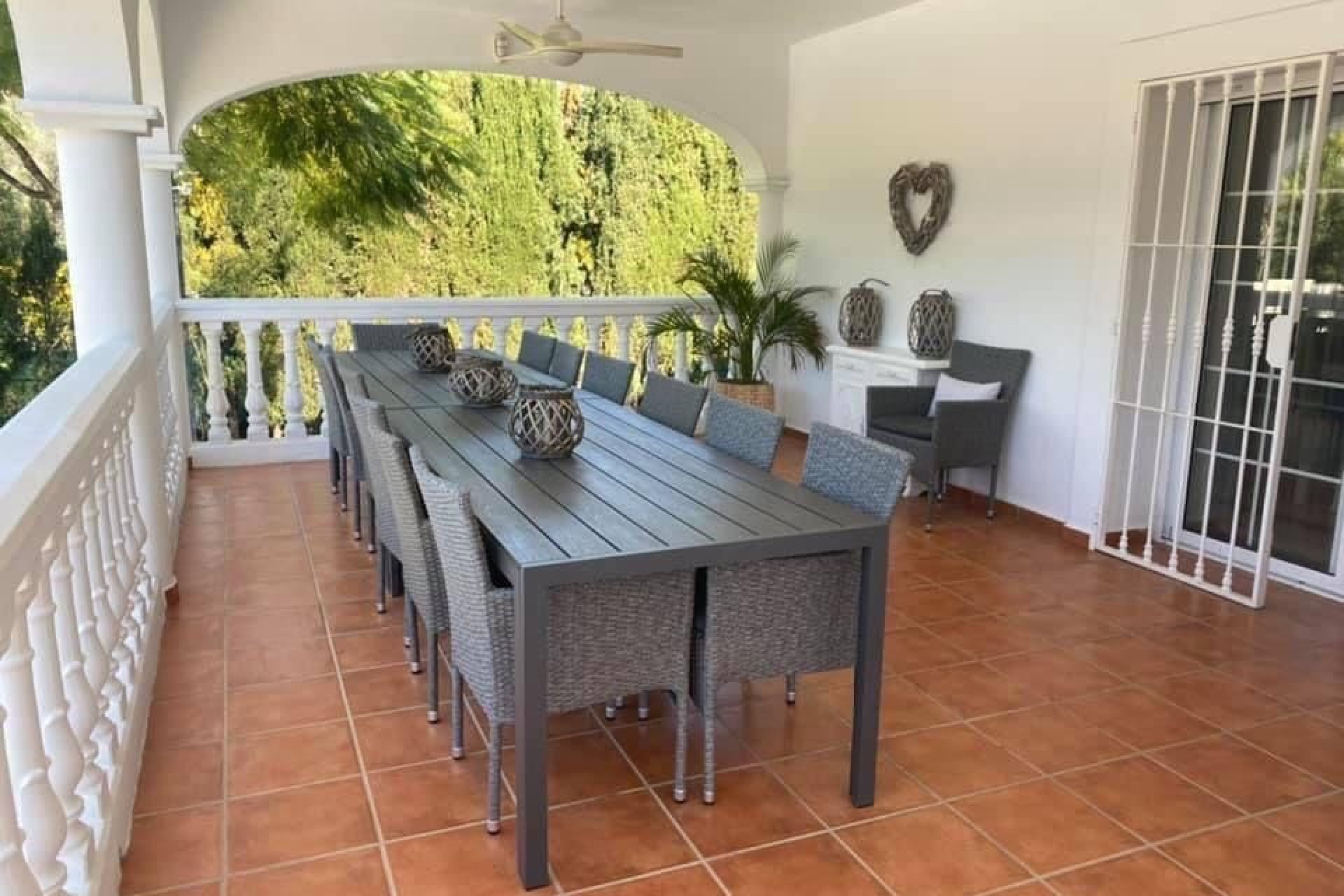 Resale - Villa - Marbella - Nueva Andalucía