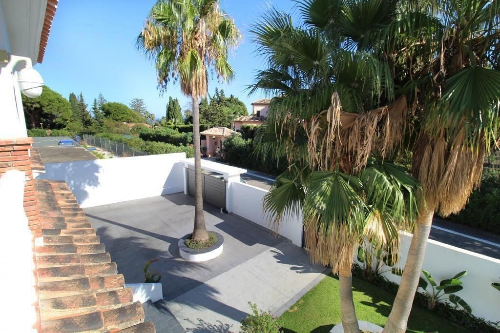 Resale - Villa - Marbella - Nueva Andalucía