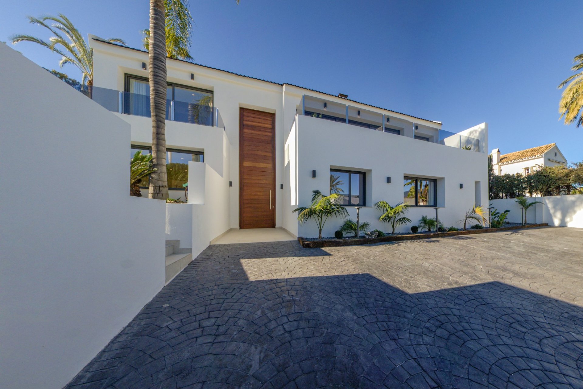 Resale - Villa - Marbella - Nueva Andalucía