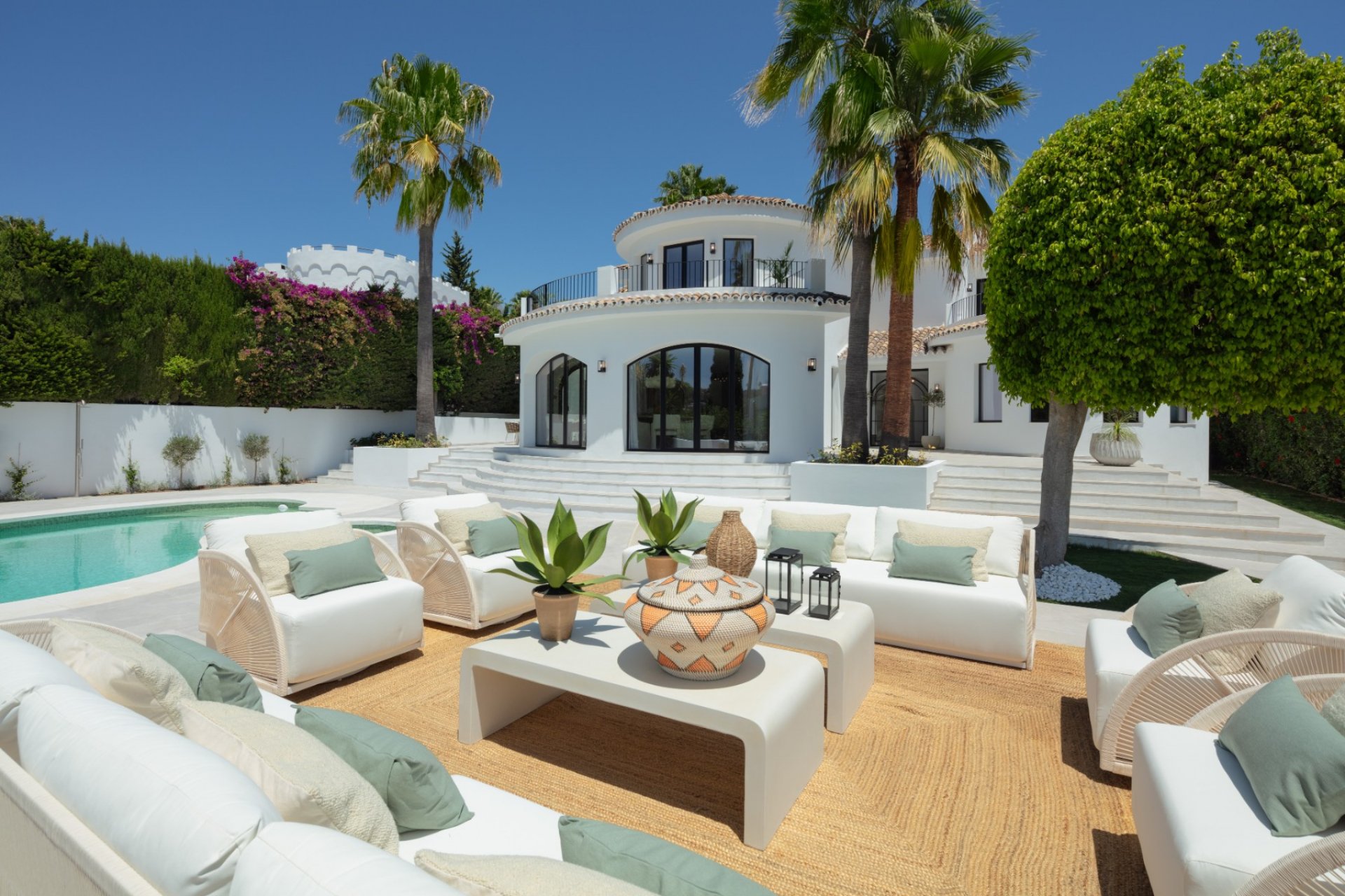 Resale - Villa - Marbella - Nueva Andalucía