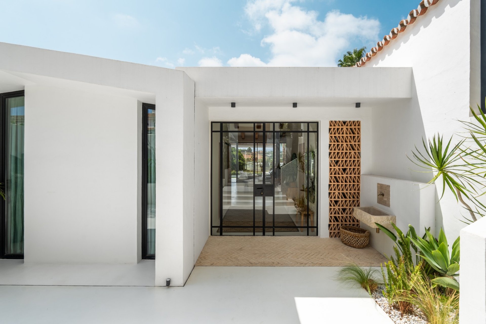 Resale - Villa - Marbella - Nueva Andalucía