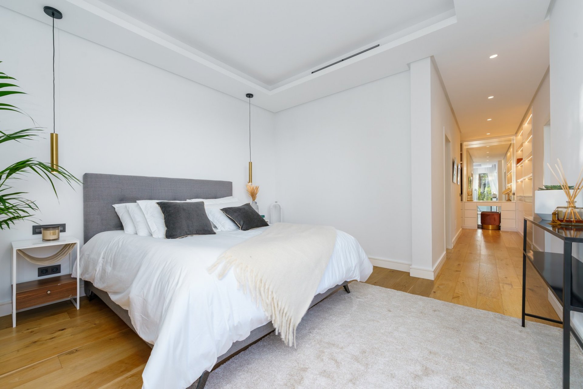 Resale - Villa - Marbella - Nueva Andalucía