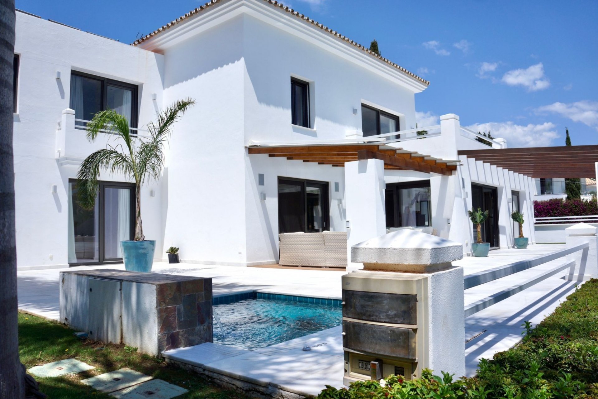 Resale - Villa - Marbella - Nueva Andalucía