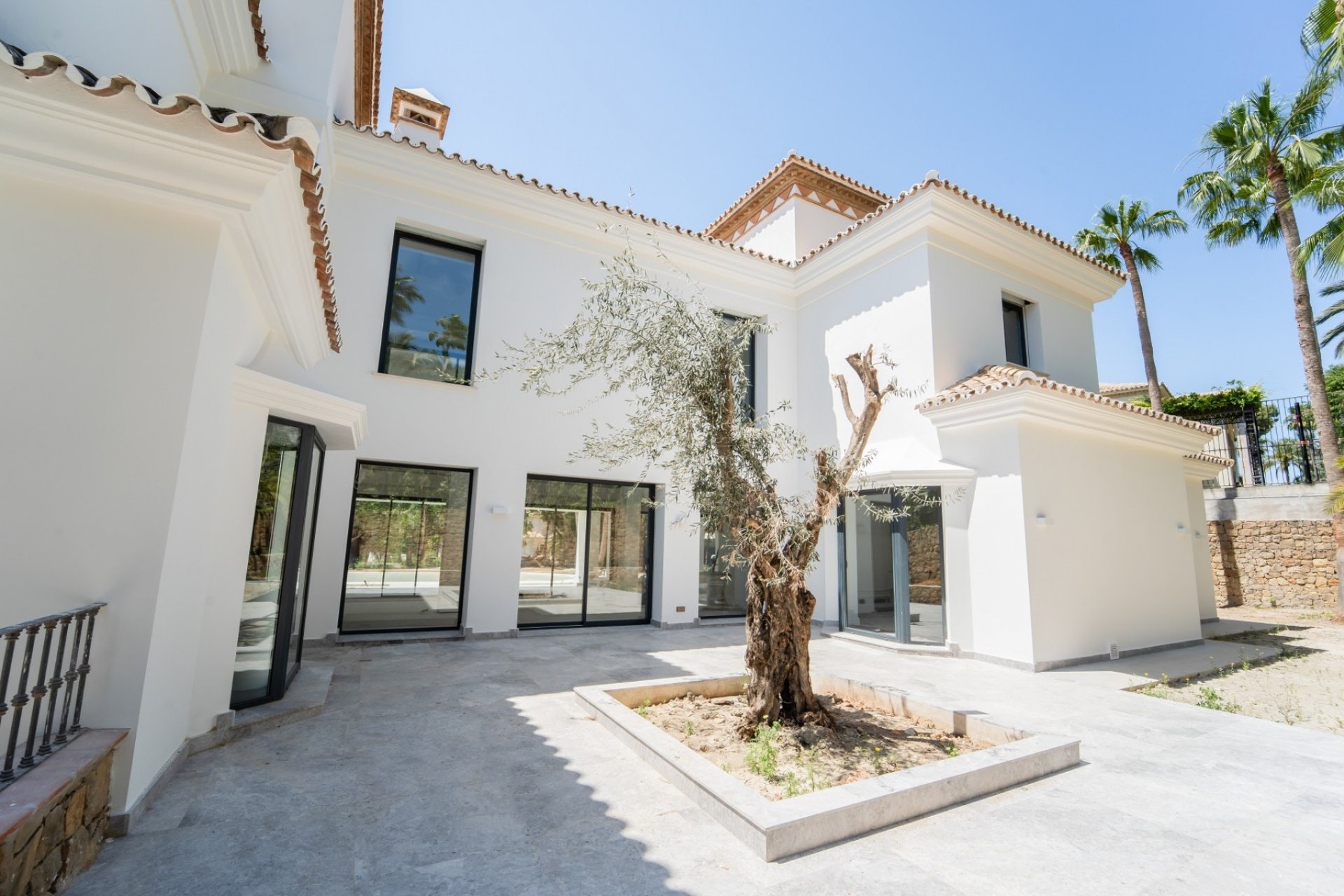 Resale - Villa - Marbella - Sierra Blanca