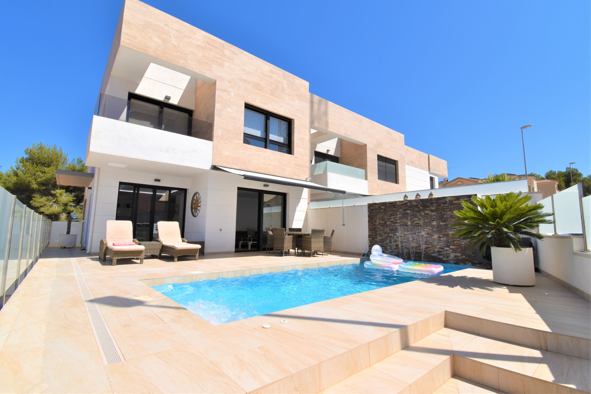 Resale - Villa - Orihuela Costa - Villamartín