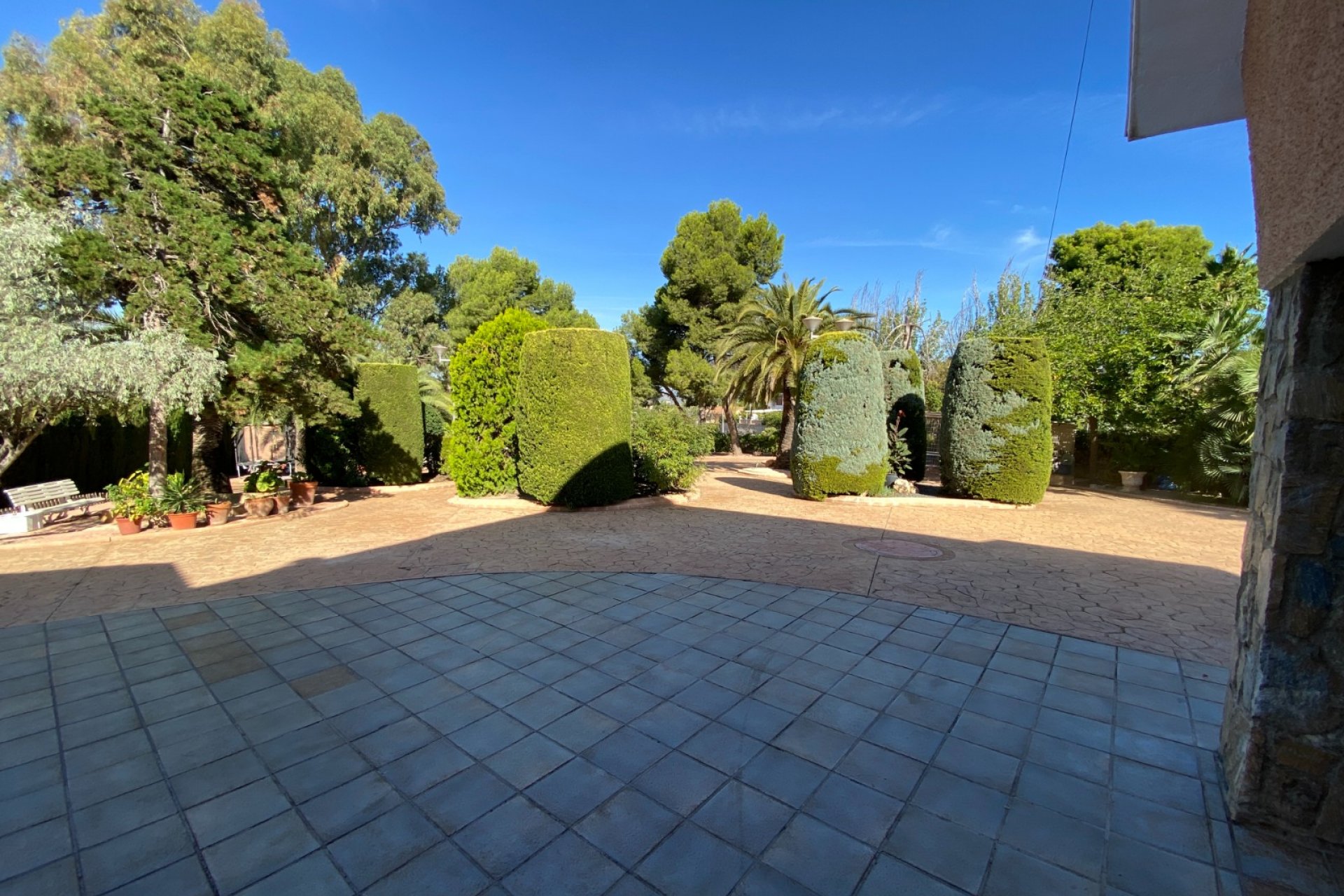 Resale - Villa - Petrer