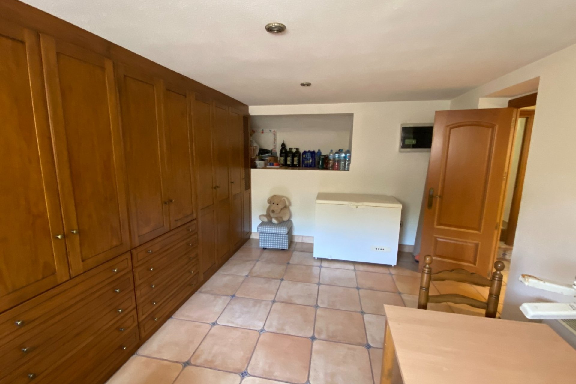 Resale - Villa - Petrer