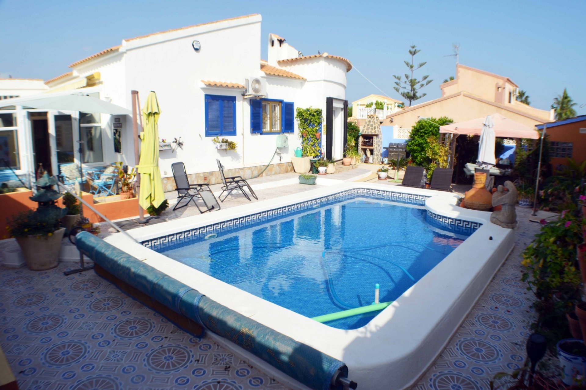 Resale - Villa - Playa Flamenca - Alicante