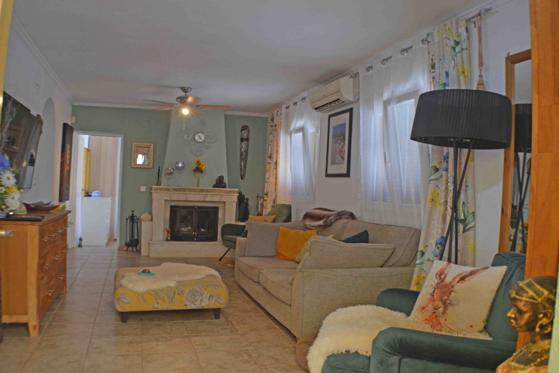 Resale - Villa - Playa Flamenca - Alicante