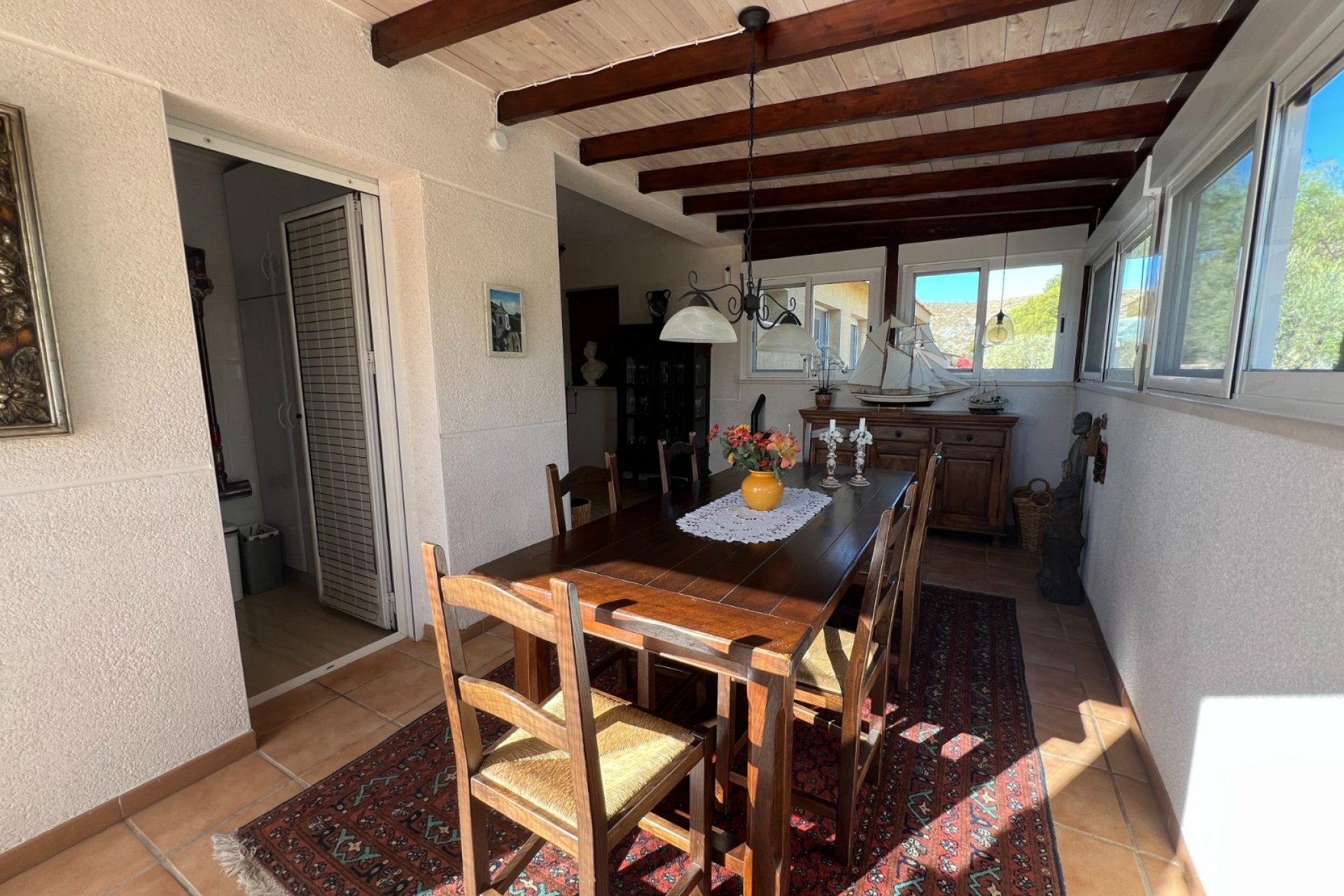 Resale - Villa - Sax