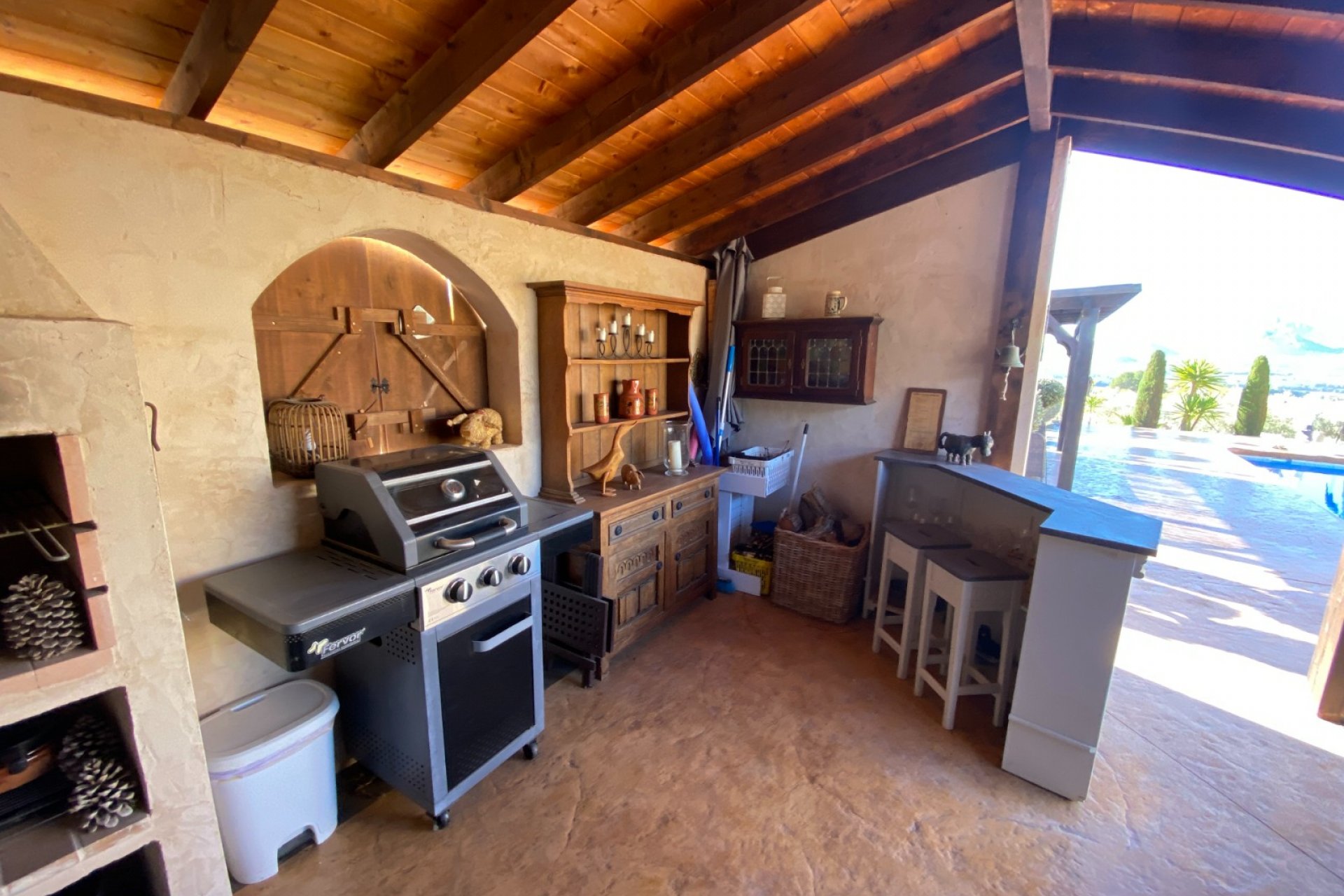 Resale - Villa - Sax