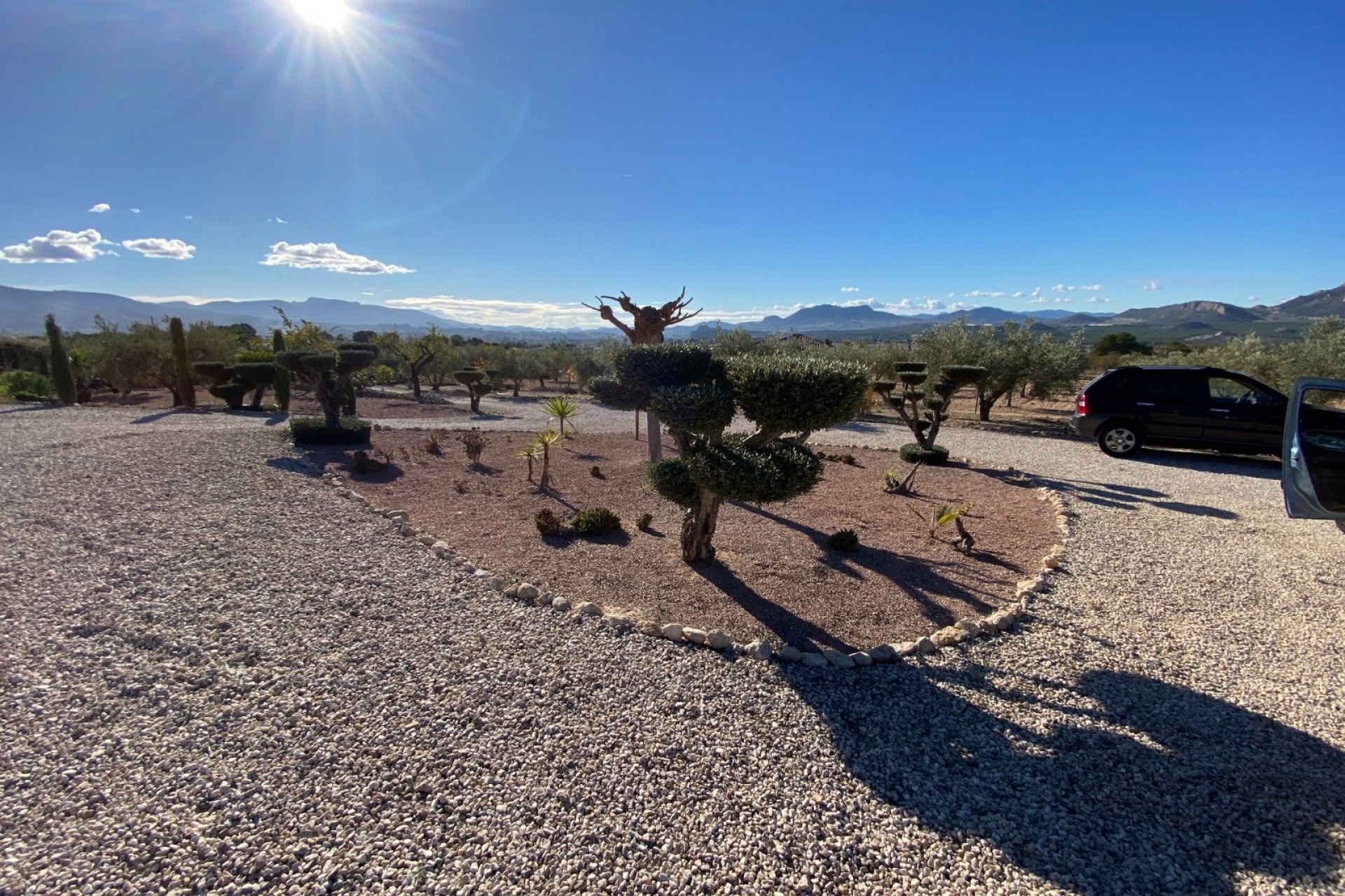 Resale - Villa - Sax