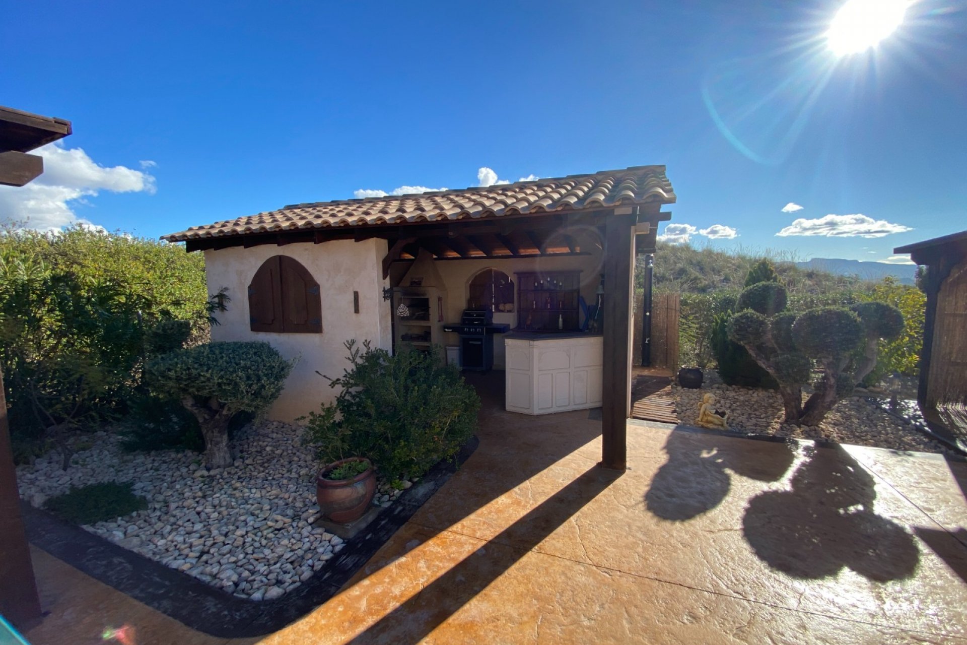 Resale - Villa - Sax