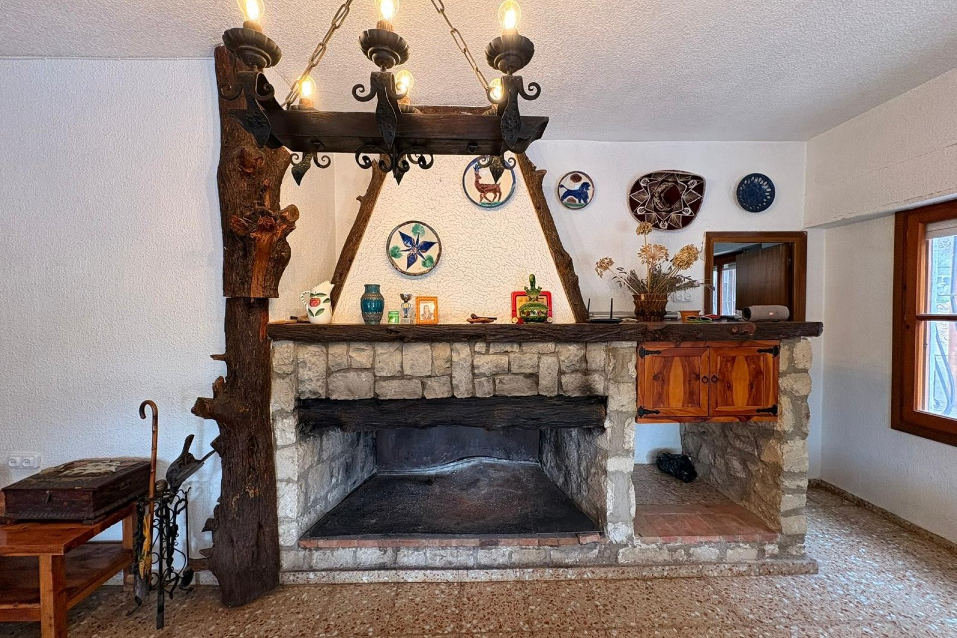 Resale - Villa - Sax