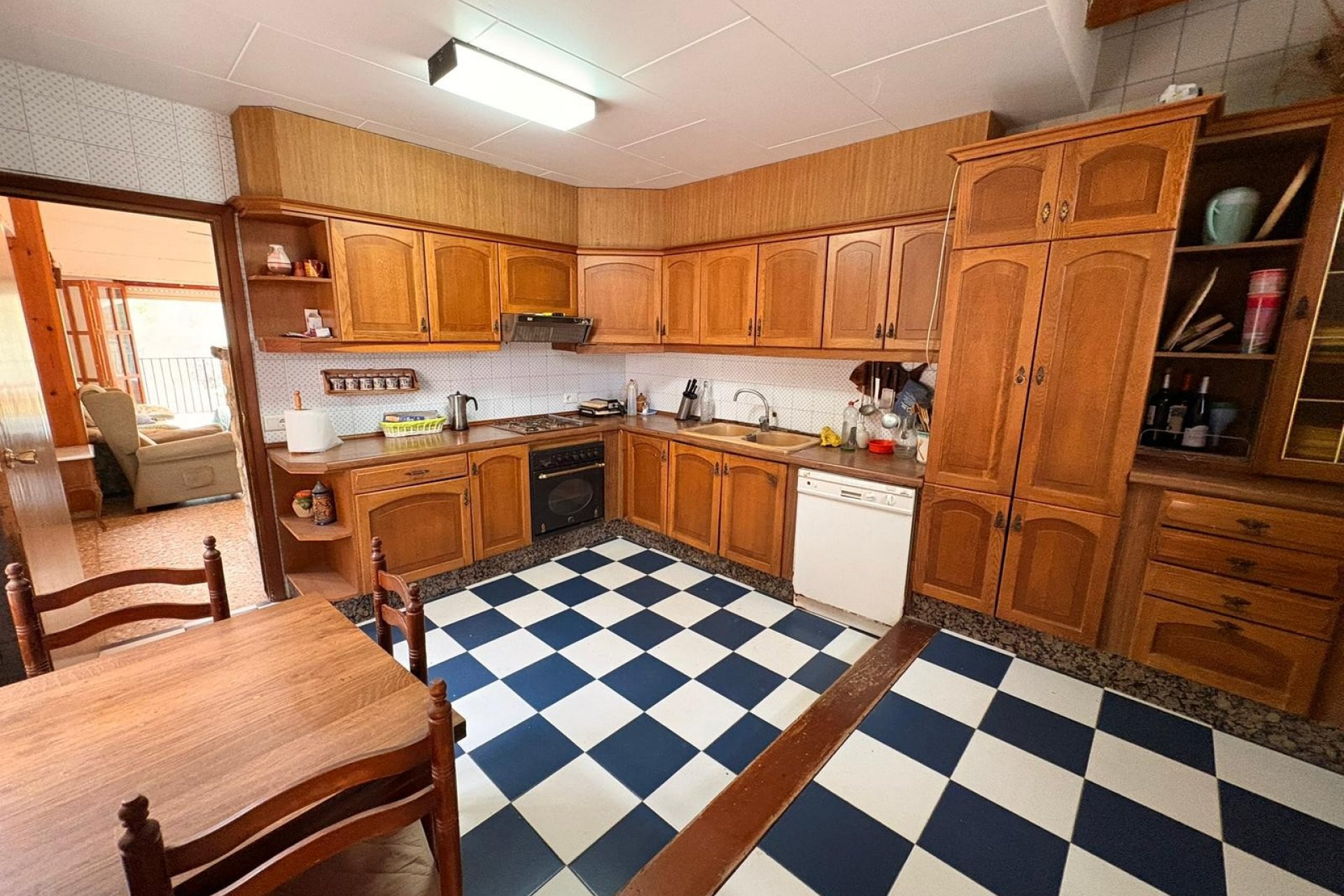 Resale - Villa - Sax