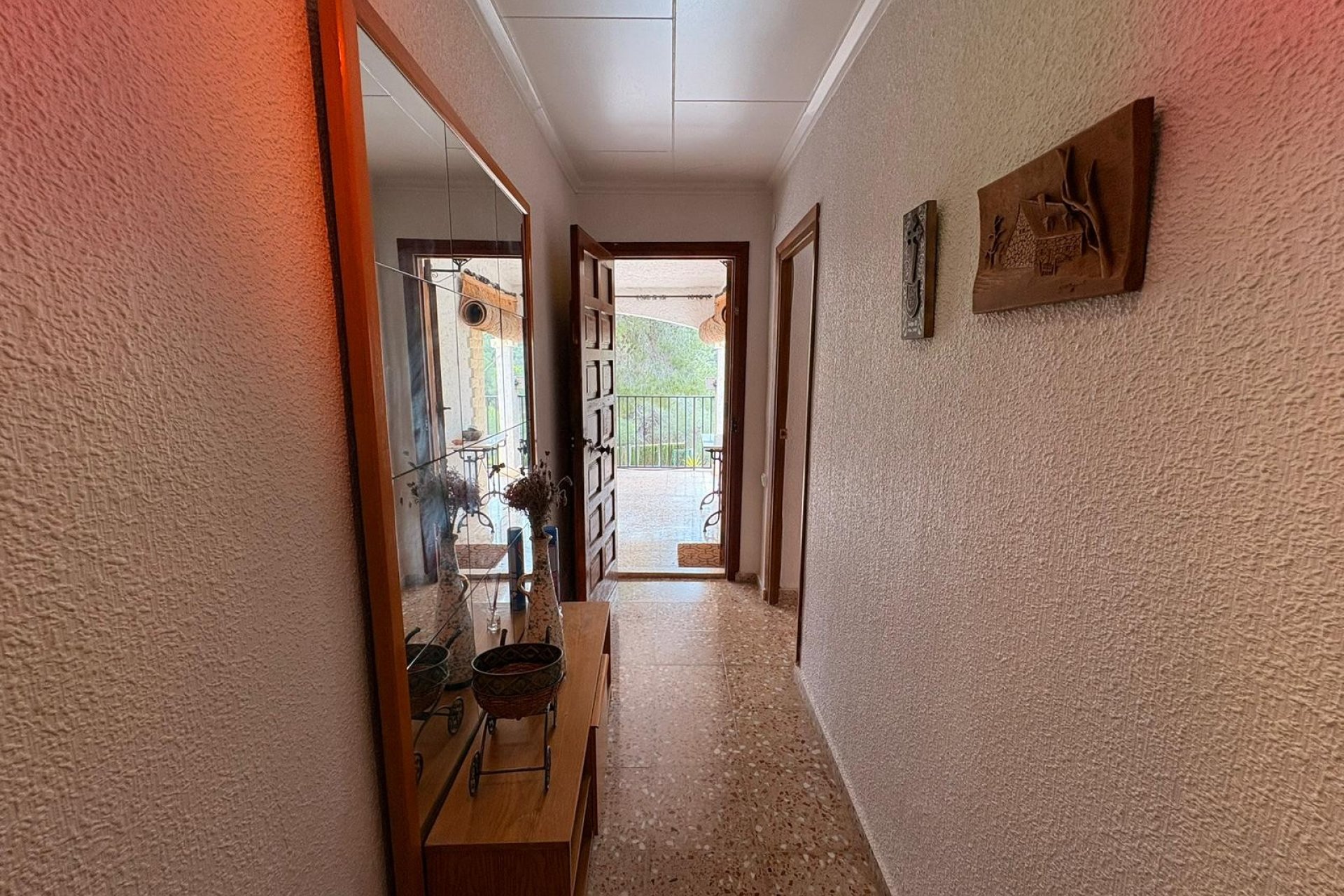 Resale - Villa - Sax