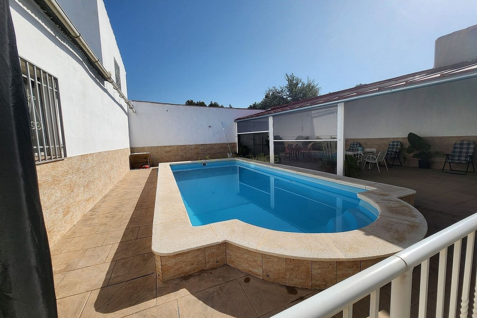 Resale - Villa - Villena