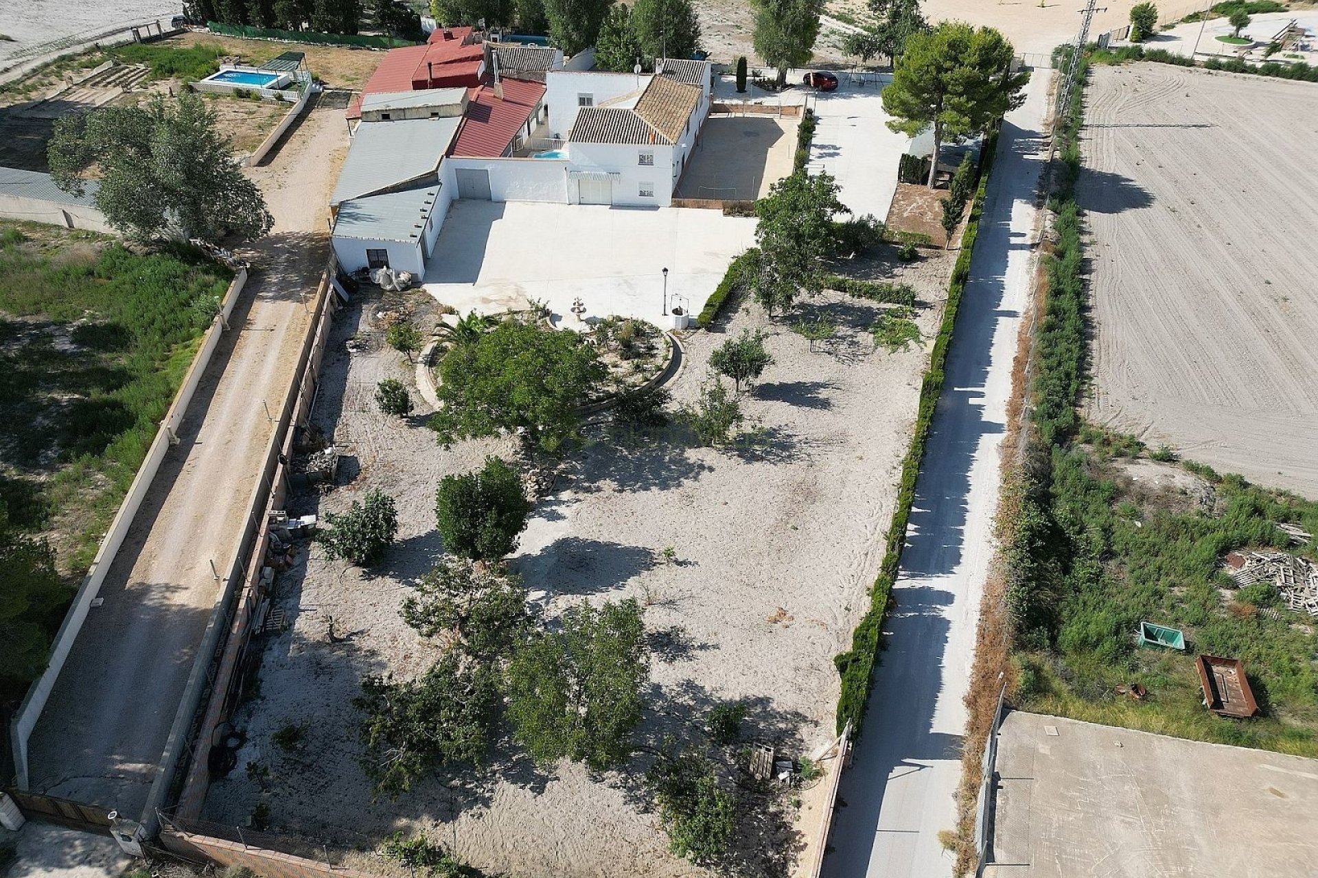 Resale - Villa - Villena