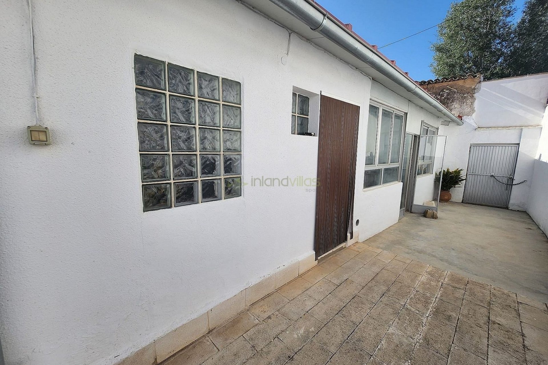 Resale - Villa - Villena