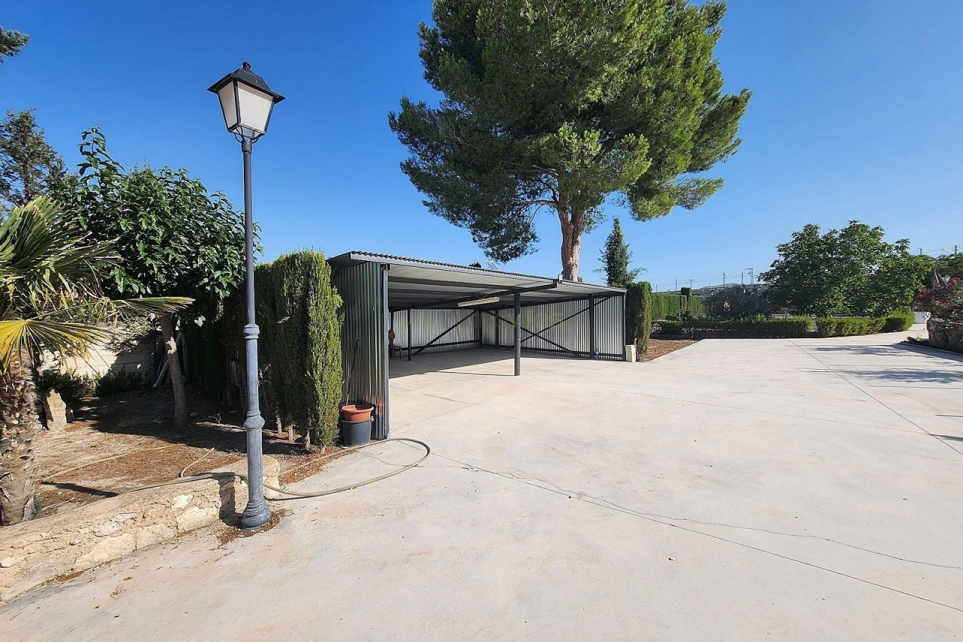 Resale - Villa - Villena