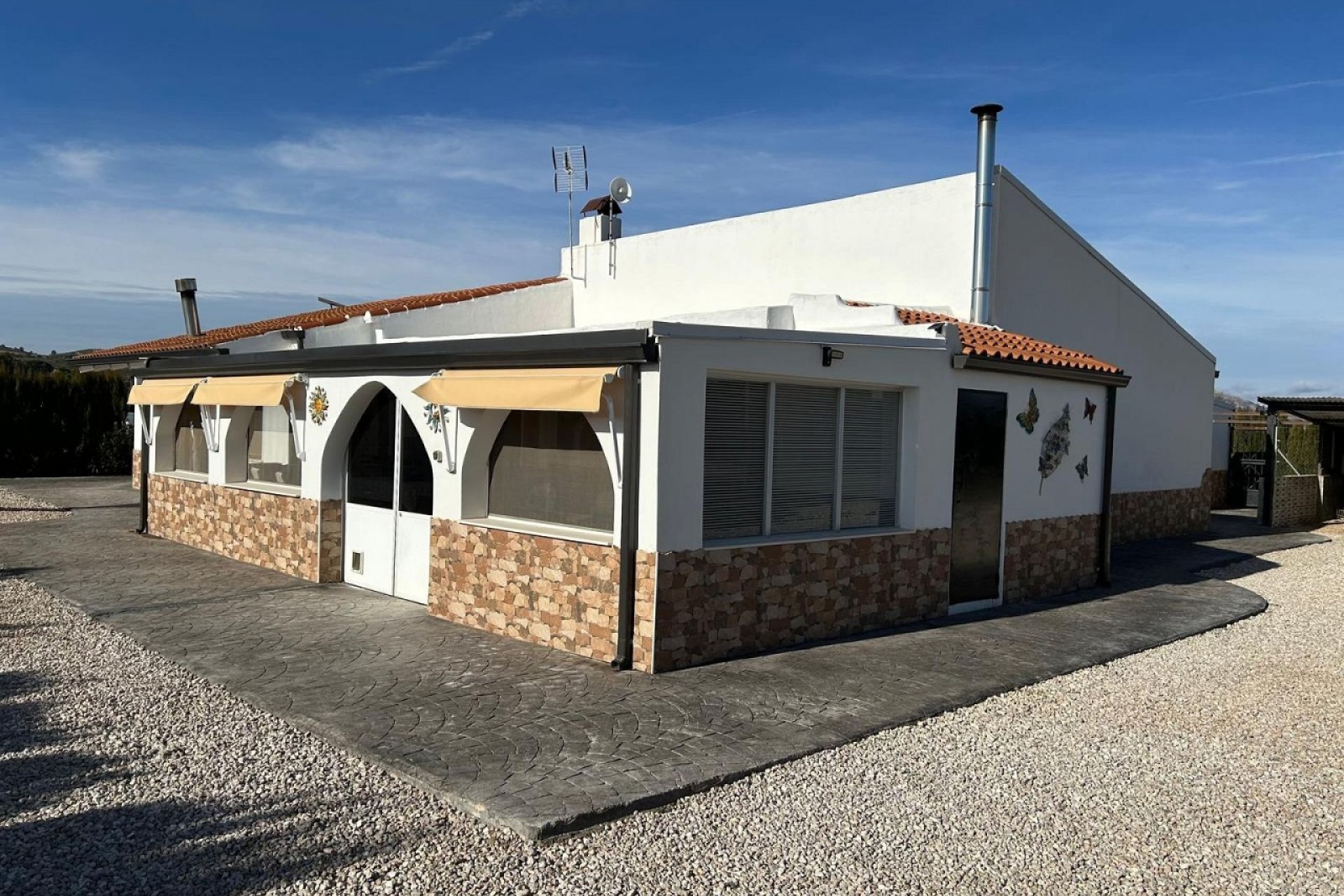 Resale - Villa - Villena