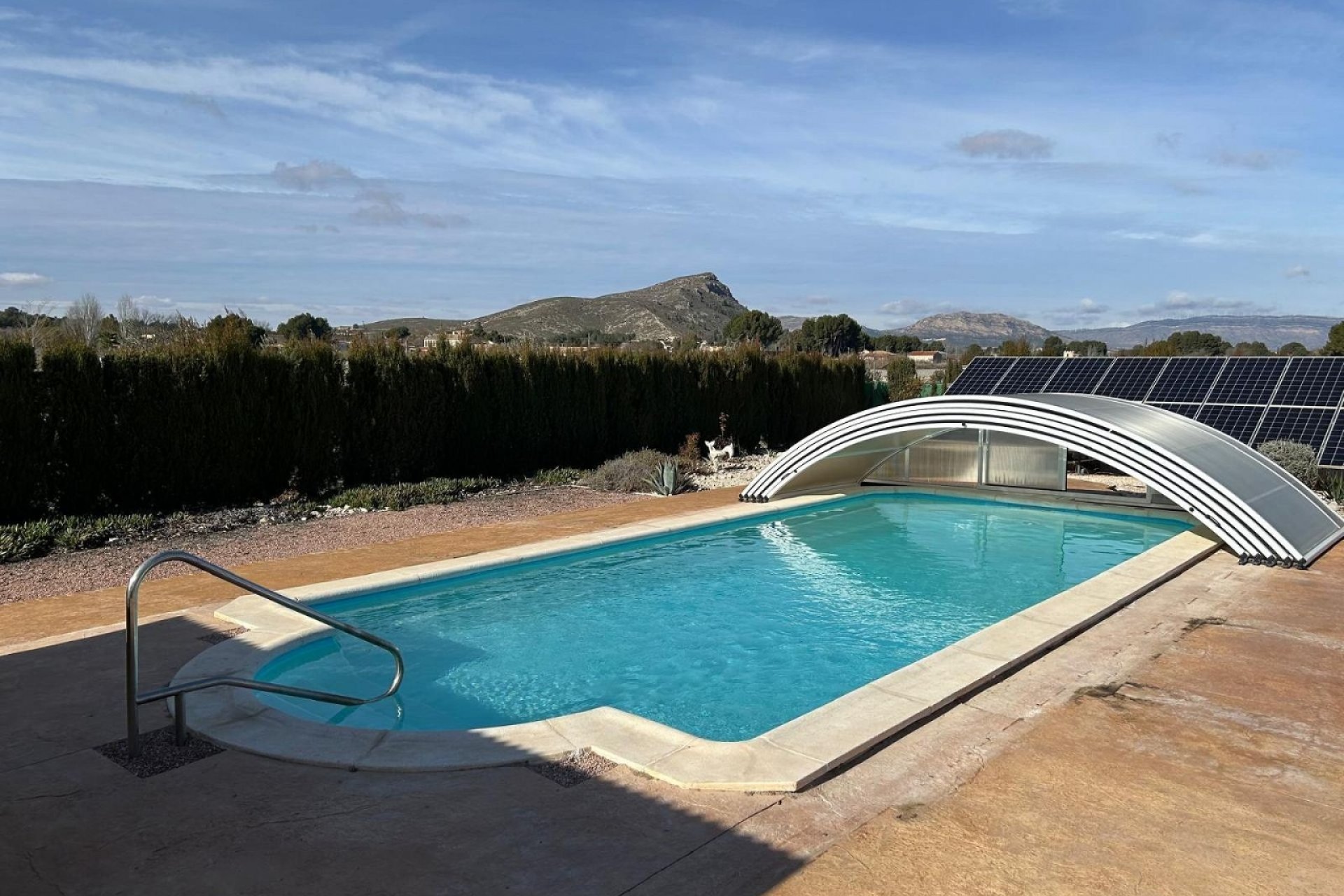 Resale - Villa - Villena