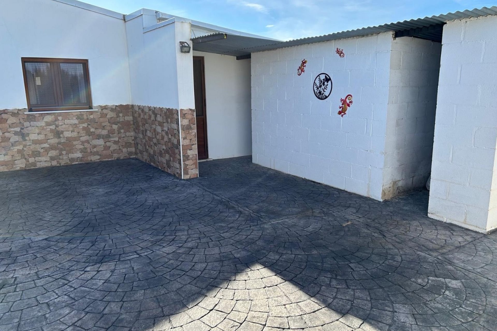 Resale - Villa - Villena