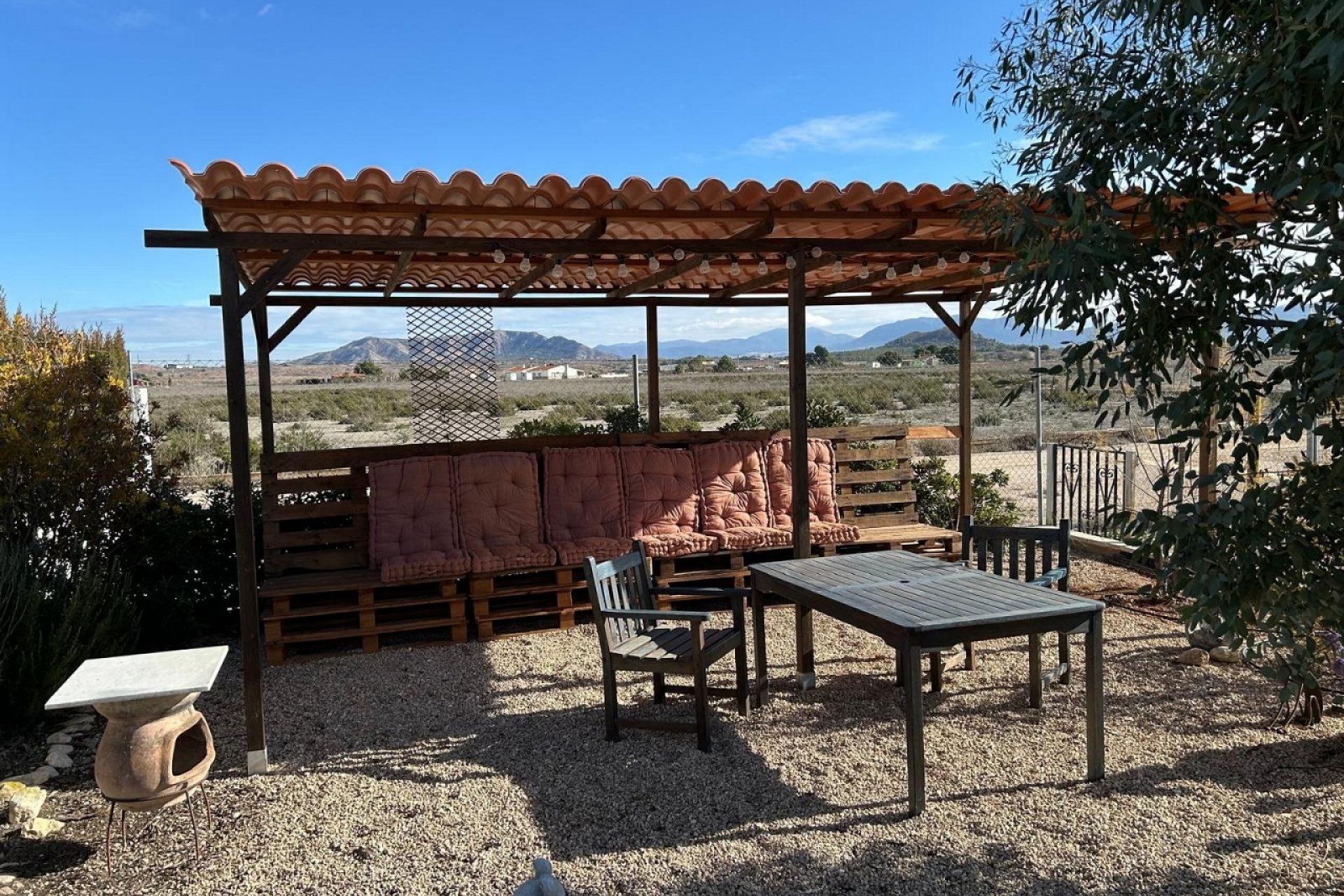 Resale - Villa - Villena