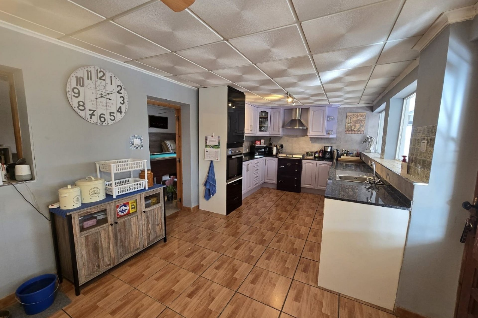 Resale - Villa - Villena