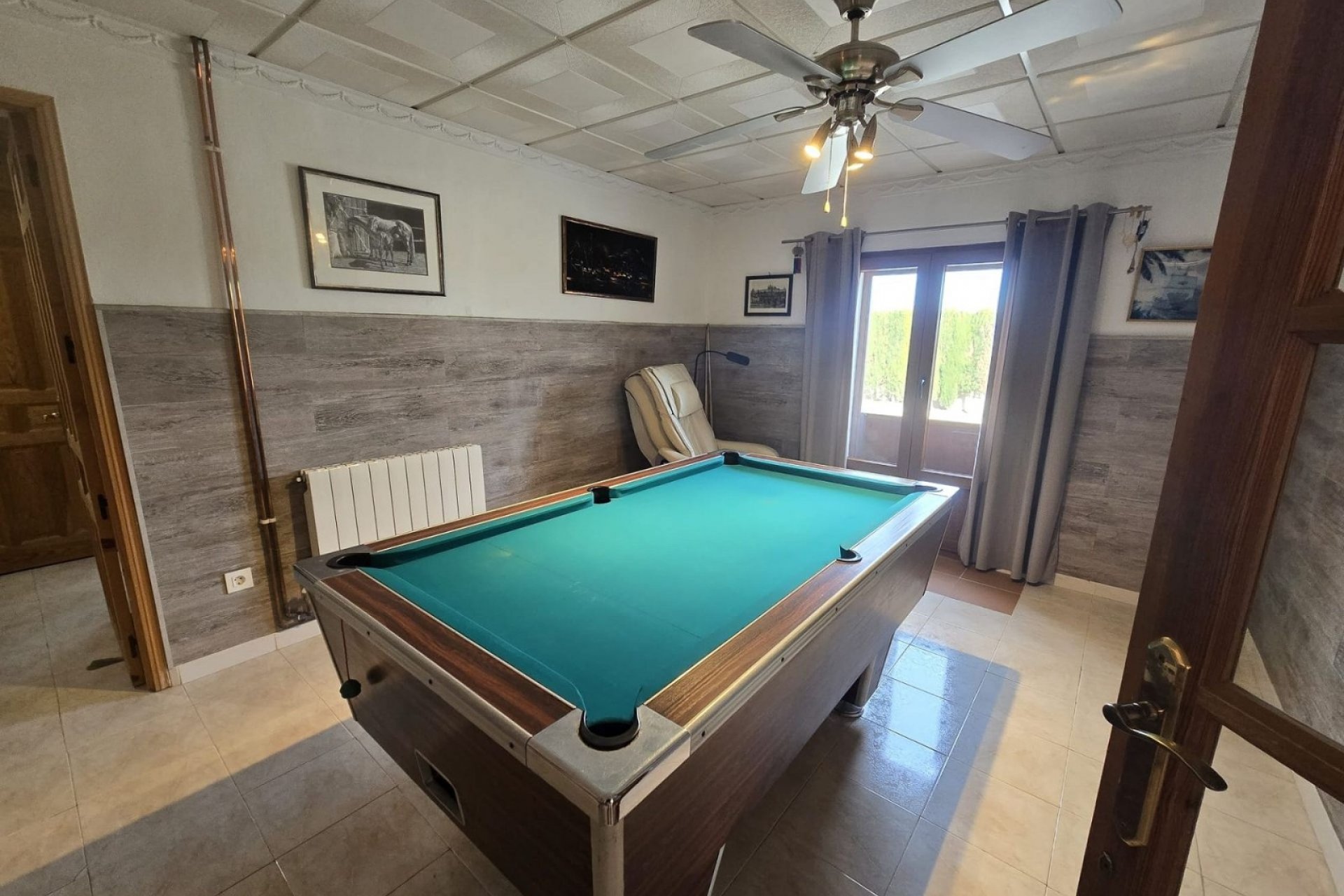 Resale - Villa - Villena