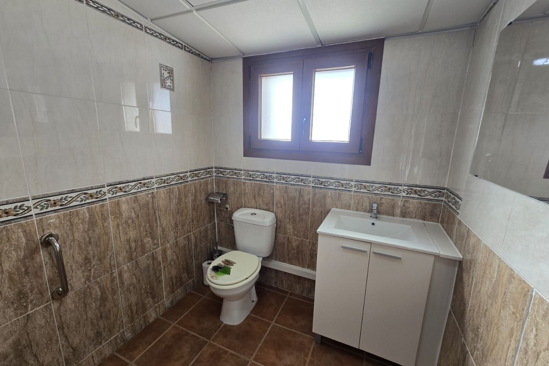 Resale - Villa - Villena