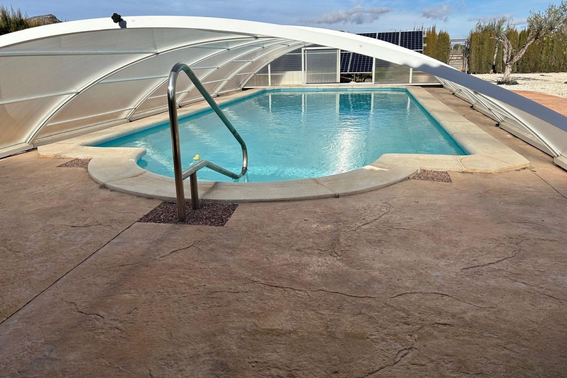 Resale - Villa - Villena